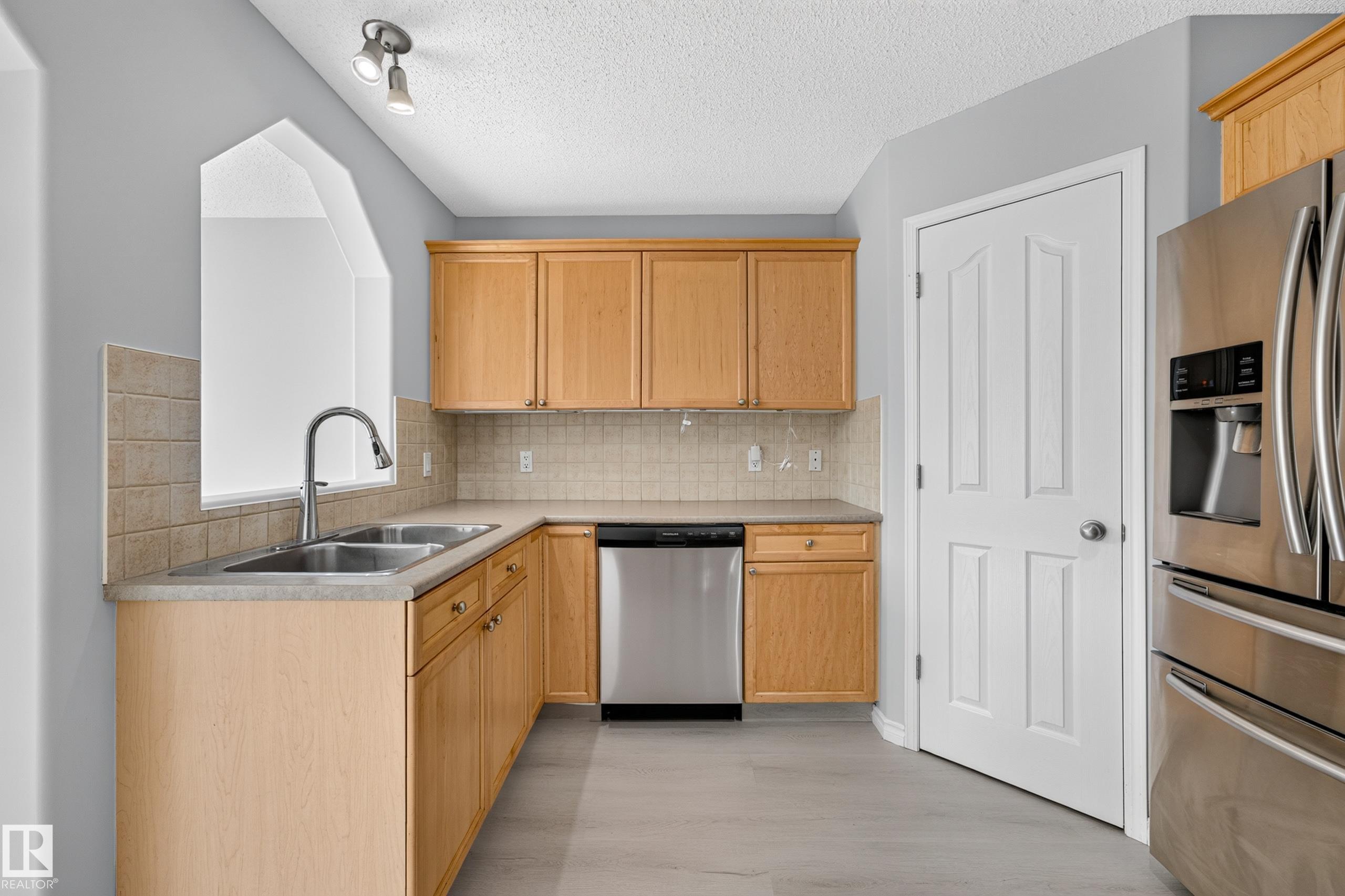 Photo 14 at 1103 117 Street SW, Rutherford, Edmonton
