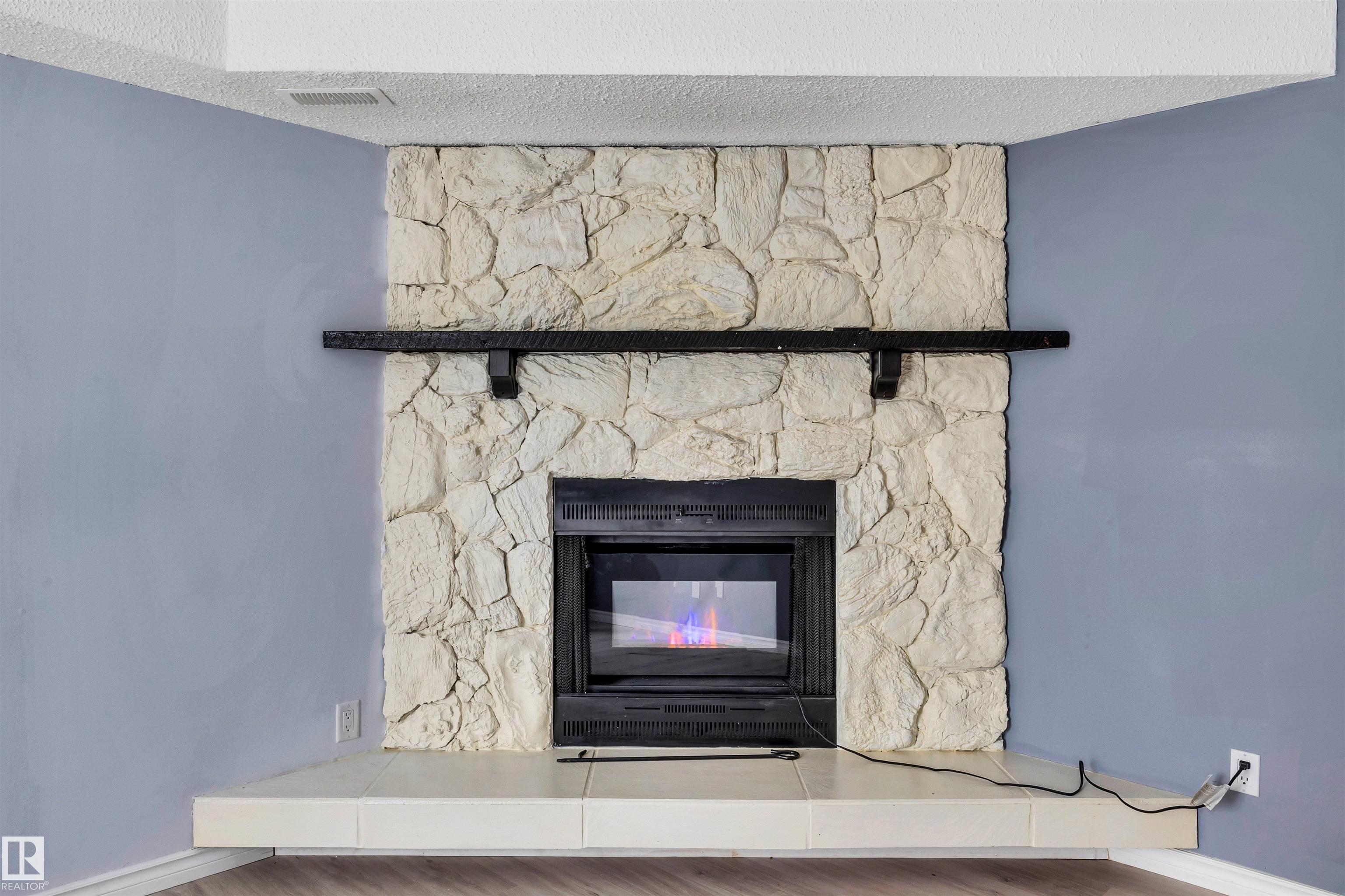 Photo 11 at 14204 31 Street NW, Hairsine, Edmonton