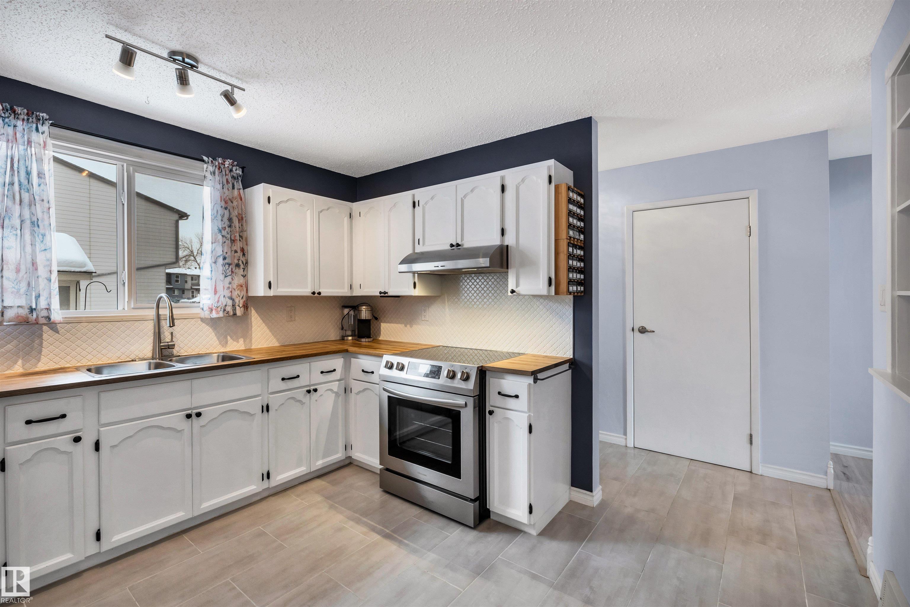 Photo 13 at 14204 31 Street NW, Hairsine, Edmonton