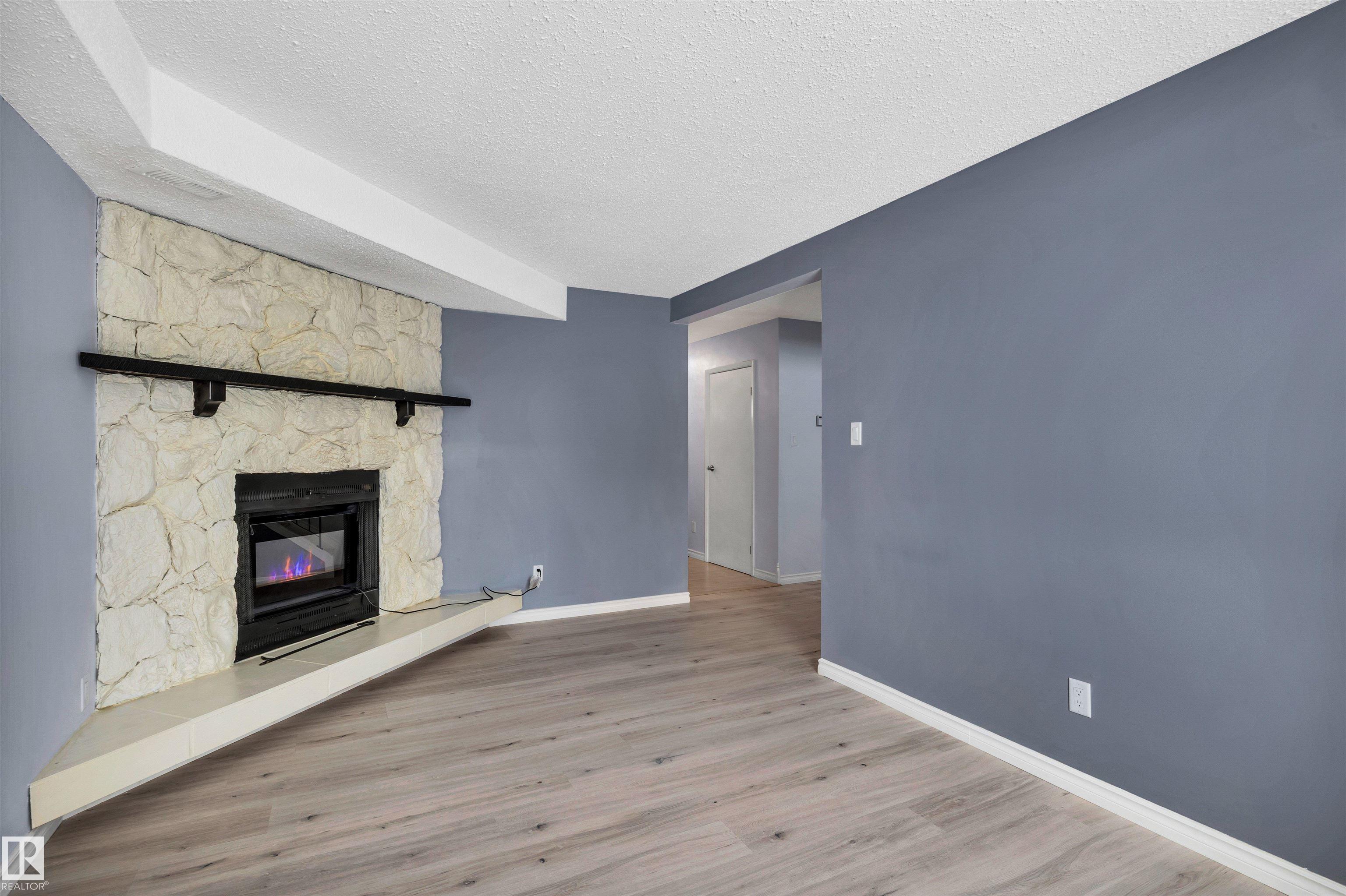 Photo 10 at 14204 31 Street NW, Hairsine, Edmonton