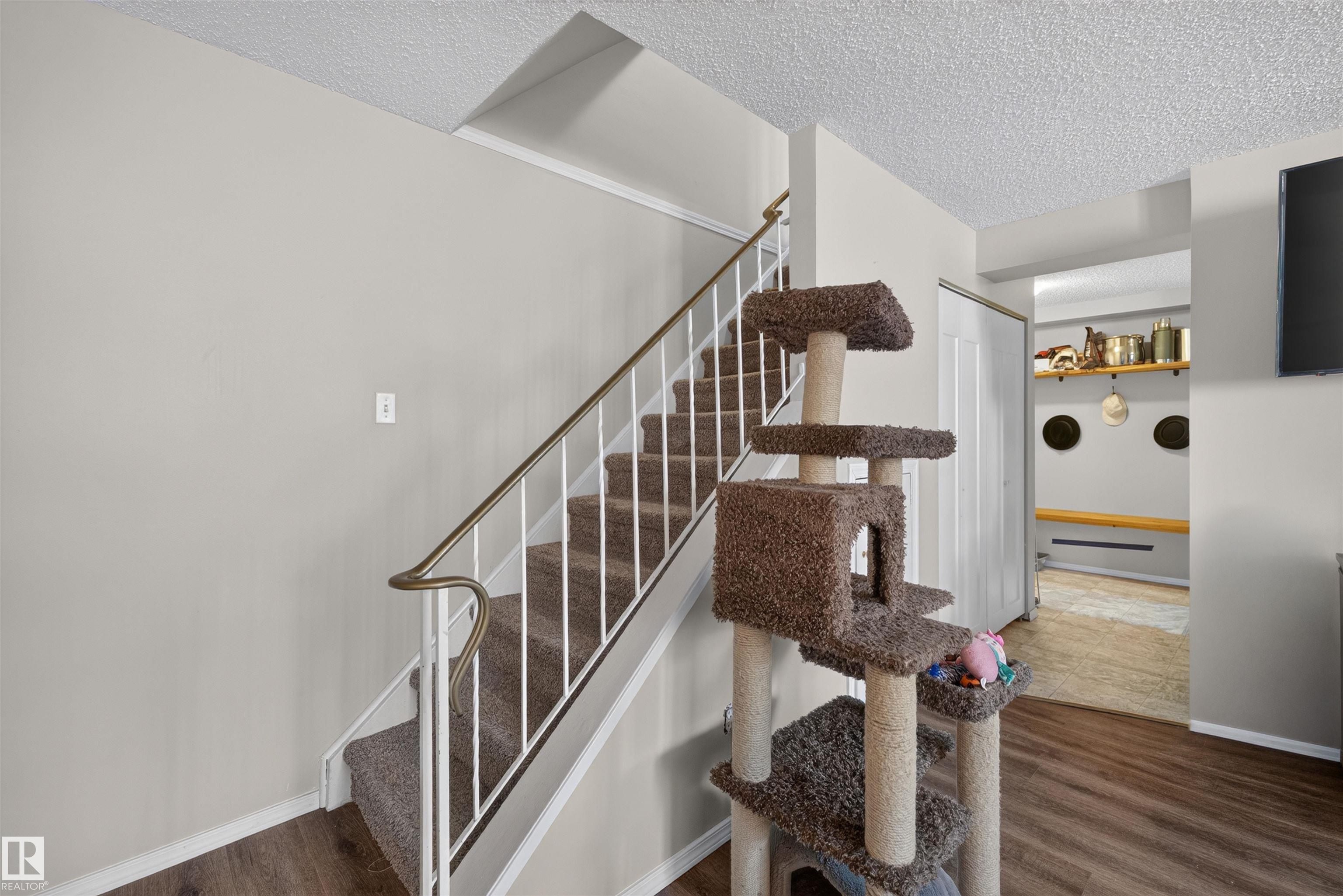 Photo 10 at 102 - 14520 52 Street NW, Casselman, Edmonton