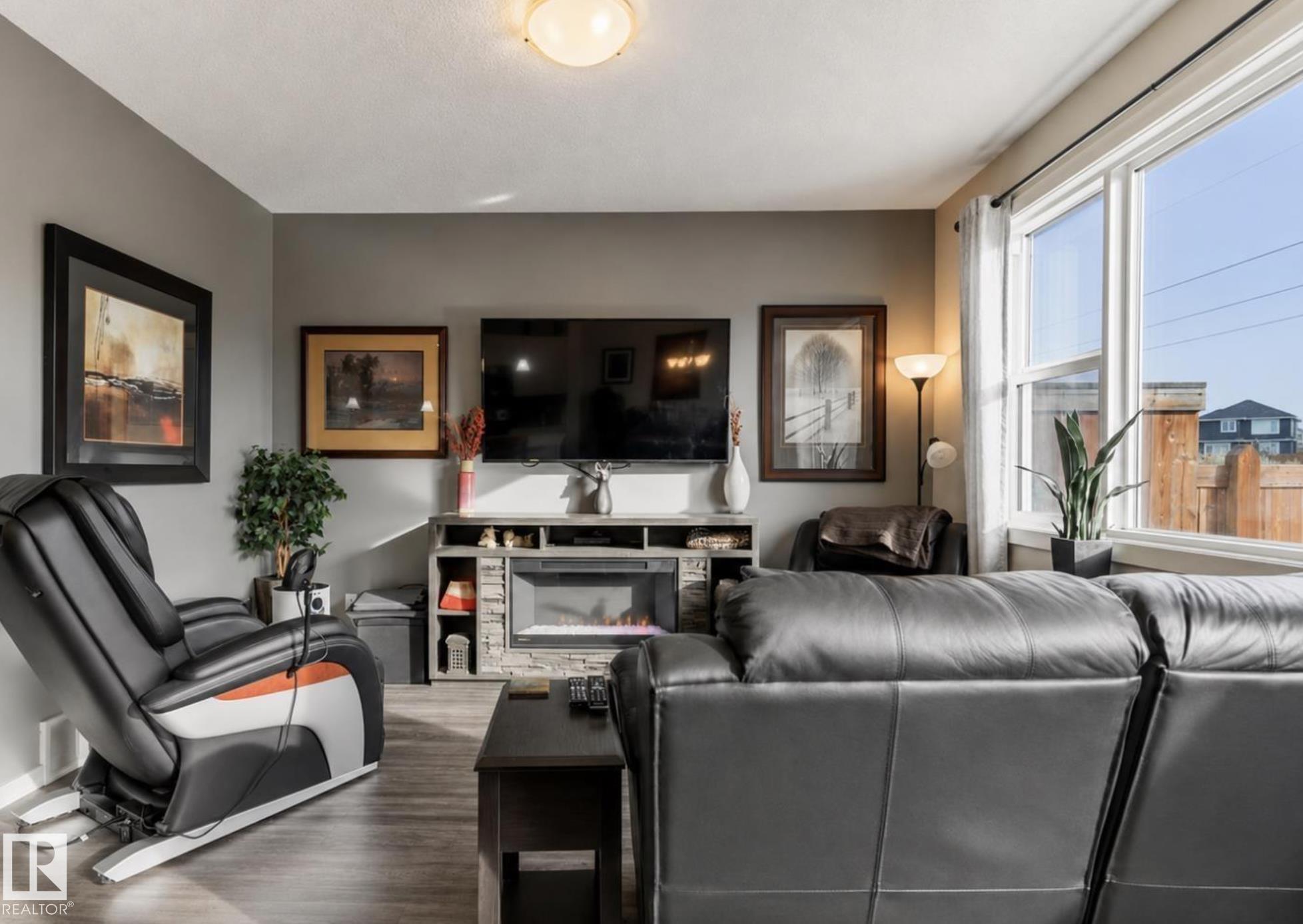 Photo 13 at 12737 205 Street NW, Trumpeter Area, Edmonton