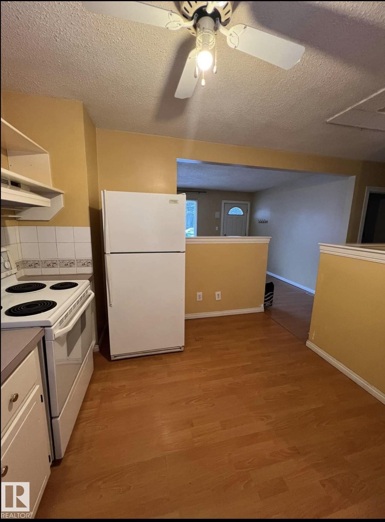 Photo 7 at 9209 150 Street NW, Sherwood, Edmonton