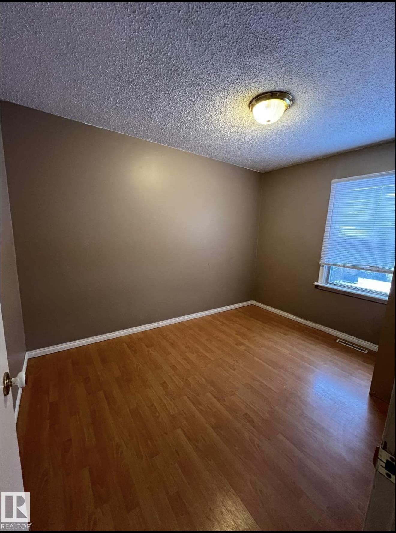 Photo 9 at 9209 150 Street NW, Sherwood, Edmonton