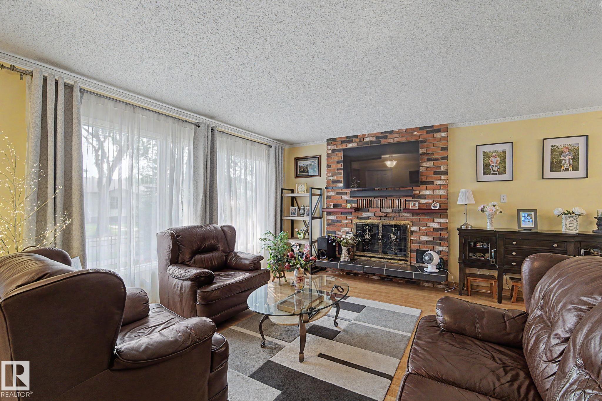 Photo 11 at 11638 123 Street NW, Inglewood, Edmonton