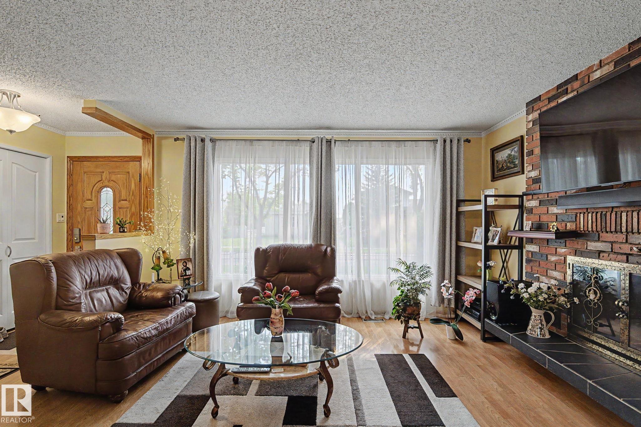 Photo 12 at 11638 123 Street NW, Inglewood, Edmonton