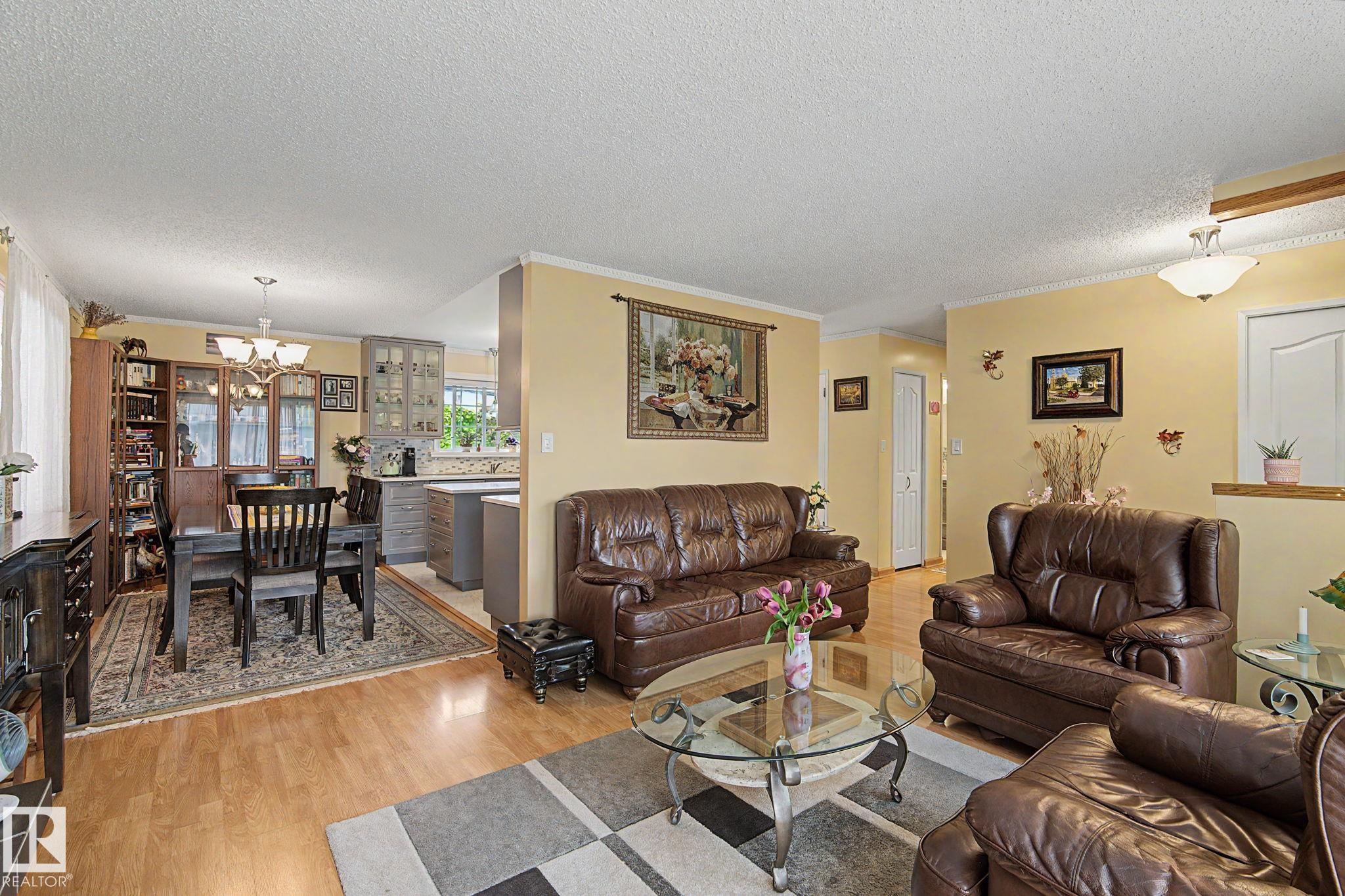 Photo 15 at 11638 123 Street NW, Inglewood, Edmonton