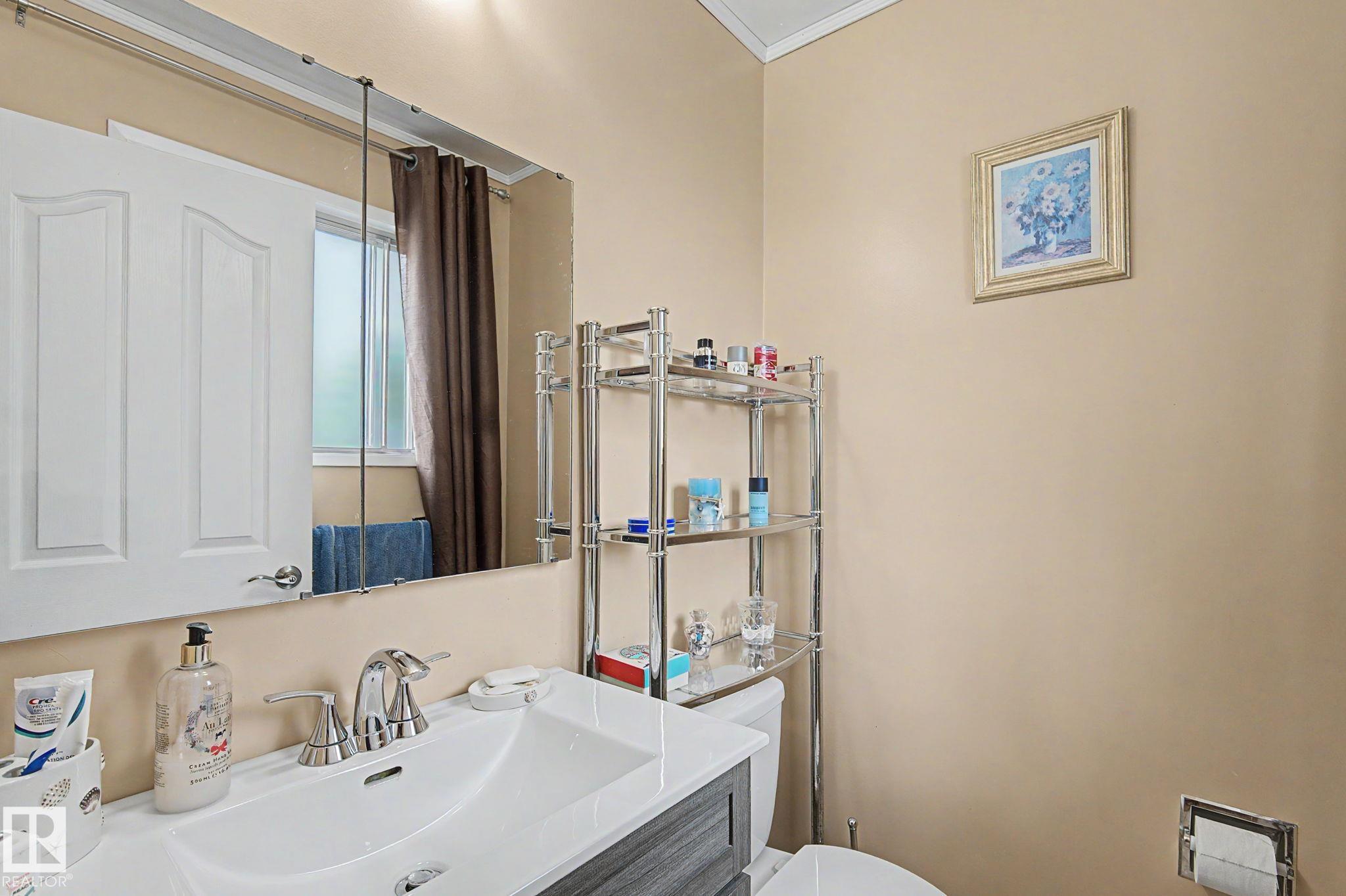 Photo 18 at 11638 123 Street NW, Inglewood, Edmonton