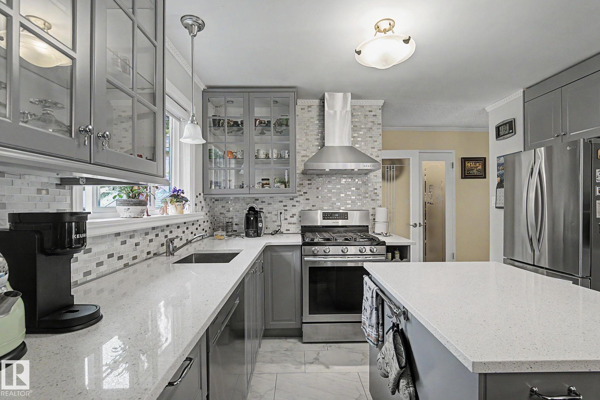 Photo 20 at 11638 123 Street NW, Inglewood, Edmonton