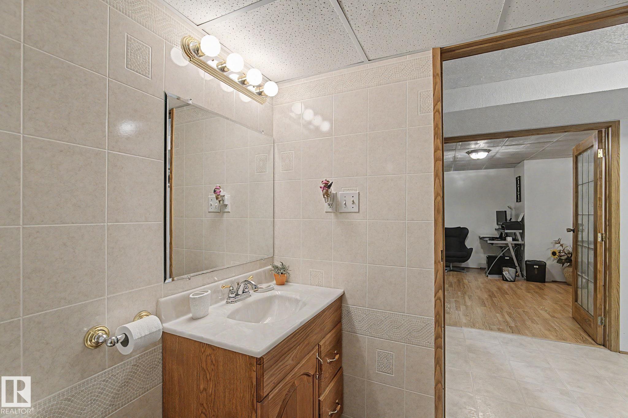 Photo 35 at 11638 123 Street NW, Inglewood, Edmonton