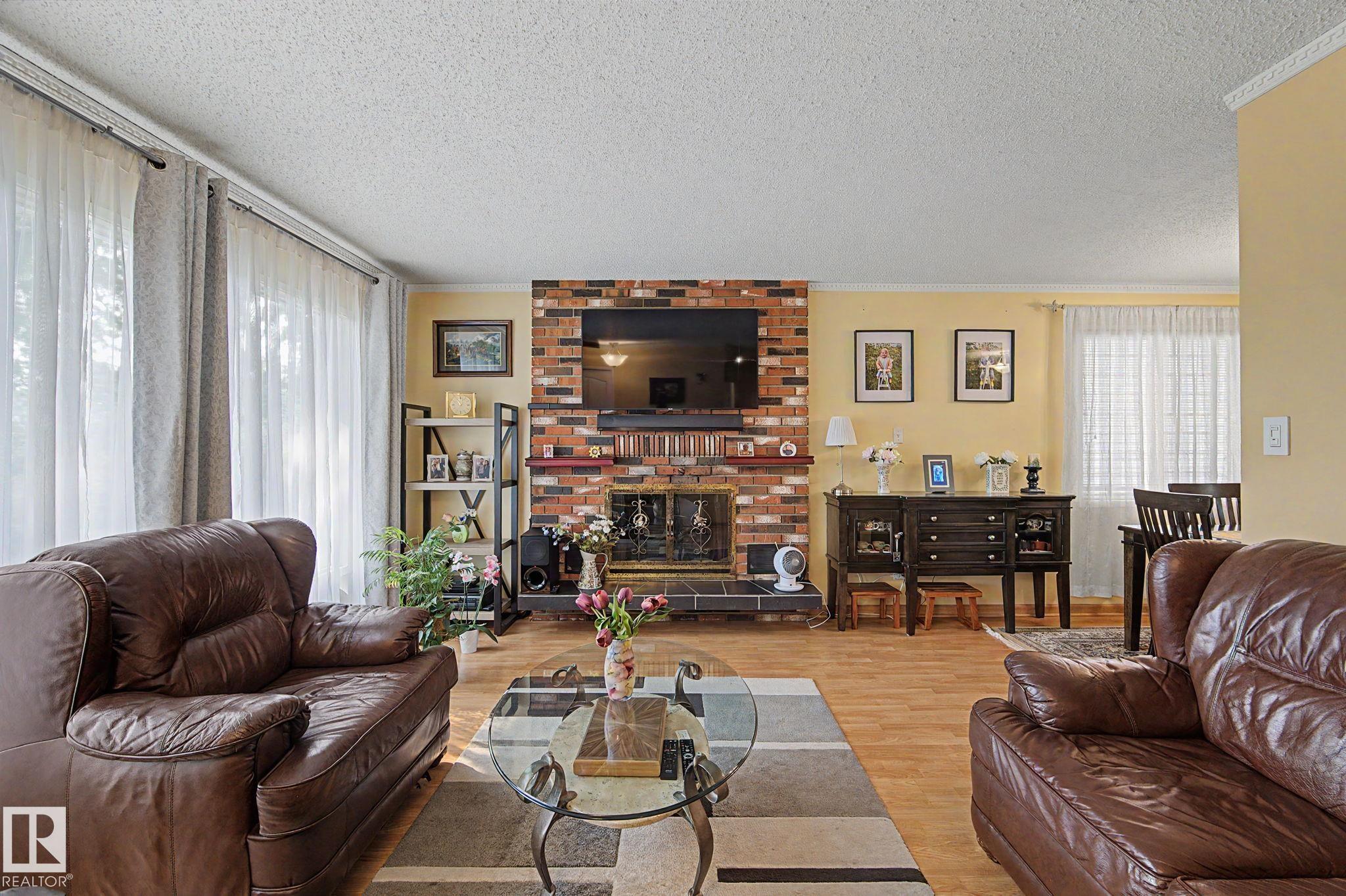 Photo 10 at 11638 123 Street NW, Inglewood, Edmonton