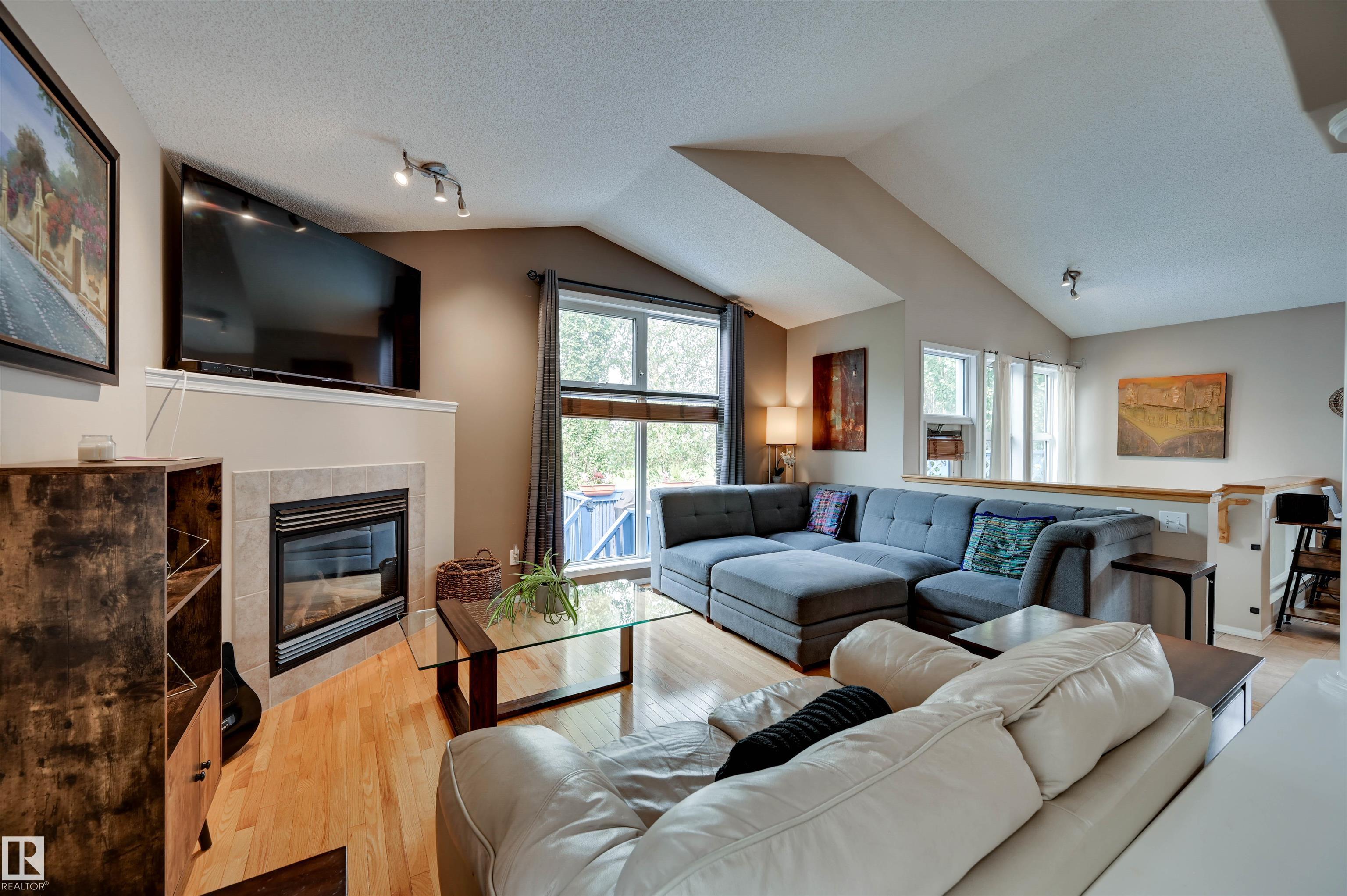 Photo 16 at 1524 Breckenridge Close NW, Breckenridge Greens, Edmonton