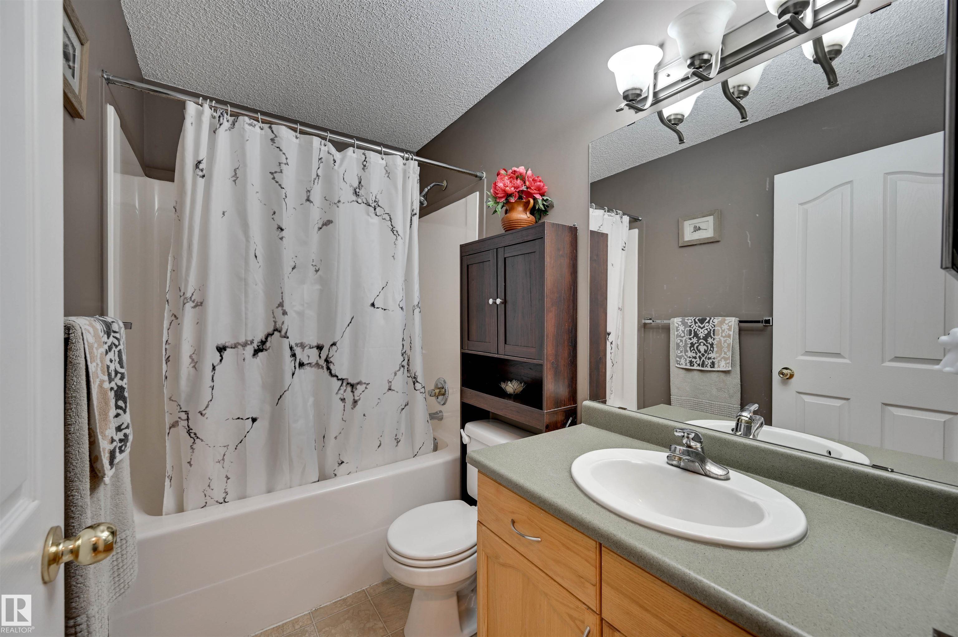 Photo 18 at 1524 Breckenridge Close NW, Breckenridge Greens, Edmonton
