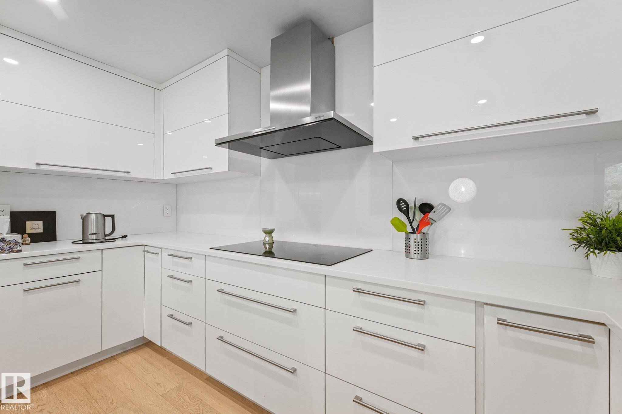Photo 12 at 14128 98 Avenue NW, Crestwood, Edmonton
