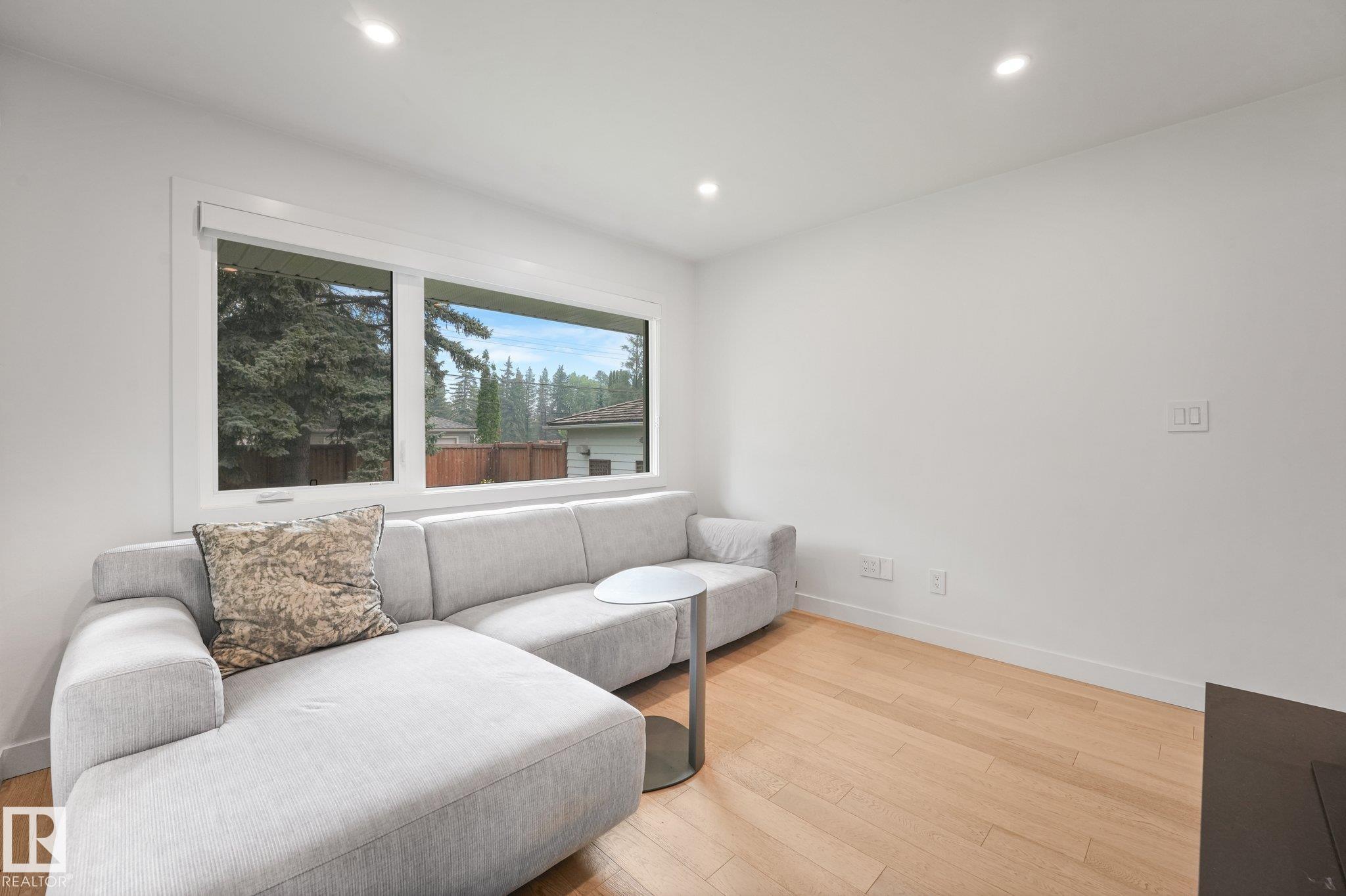 Photo 34 at 14128 98 Avenue NW, Crestwood, Edmonton