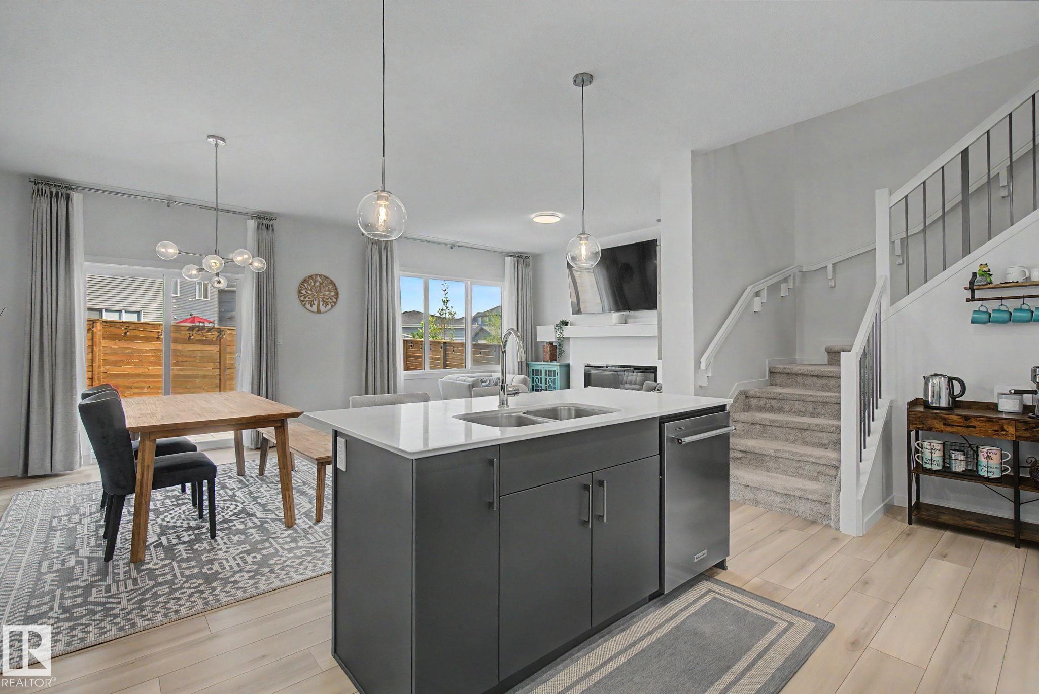Photo 11 at 28 Rosewood Way, Riverside, St. Albert