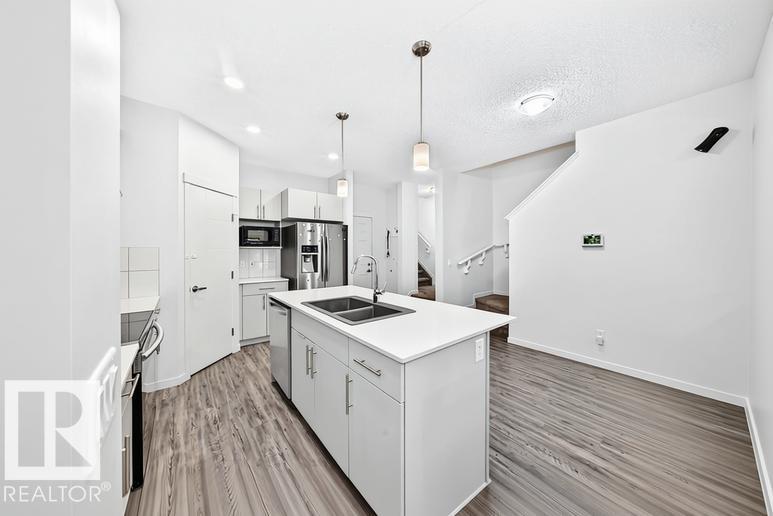 19716 27 Avenue NW, The Uplands, Edmonton