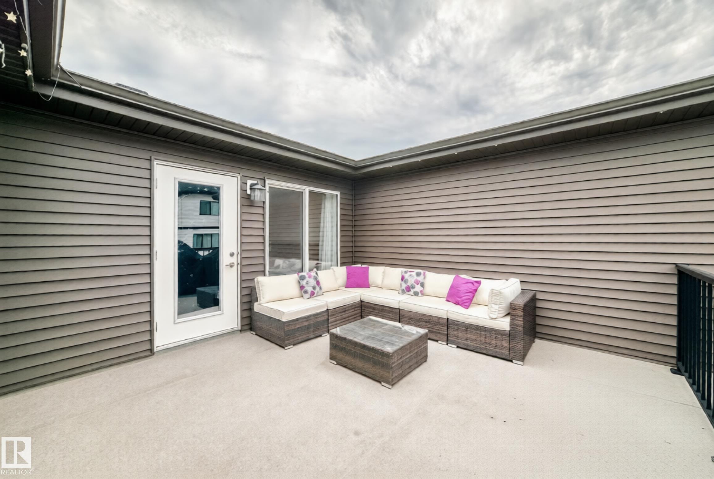 19716 27 Avenue NW, The Uplands, Edmonton