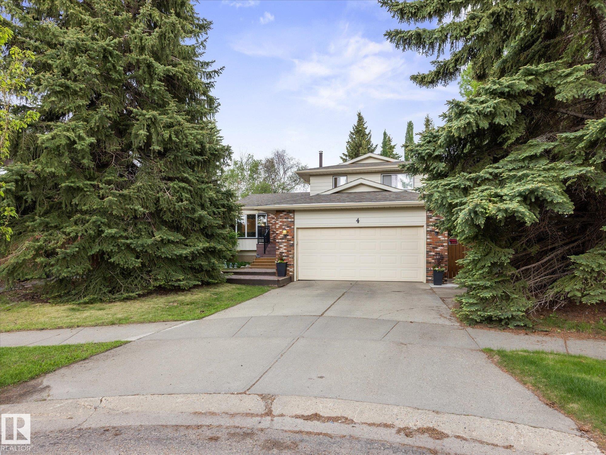 4 Lovatt Place, Lacombe Park, St. Albert