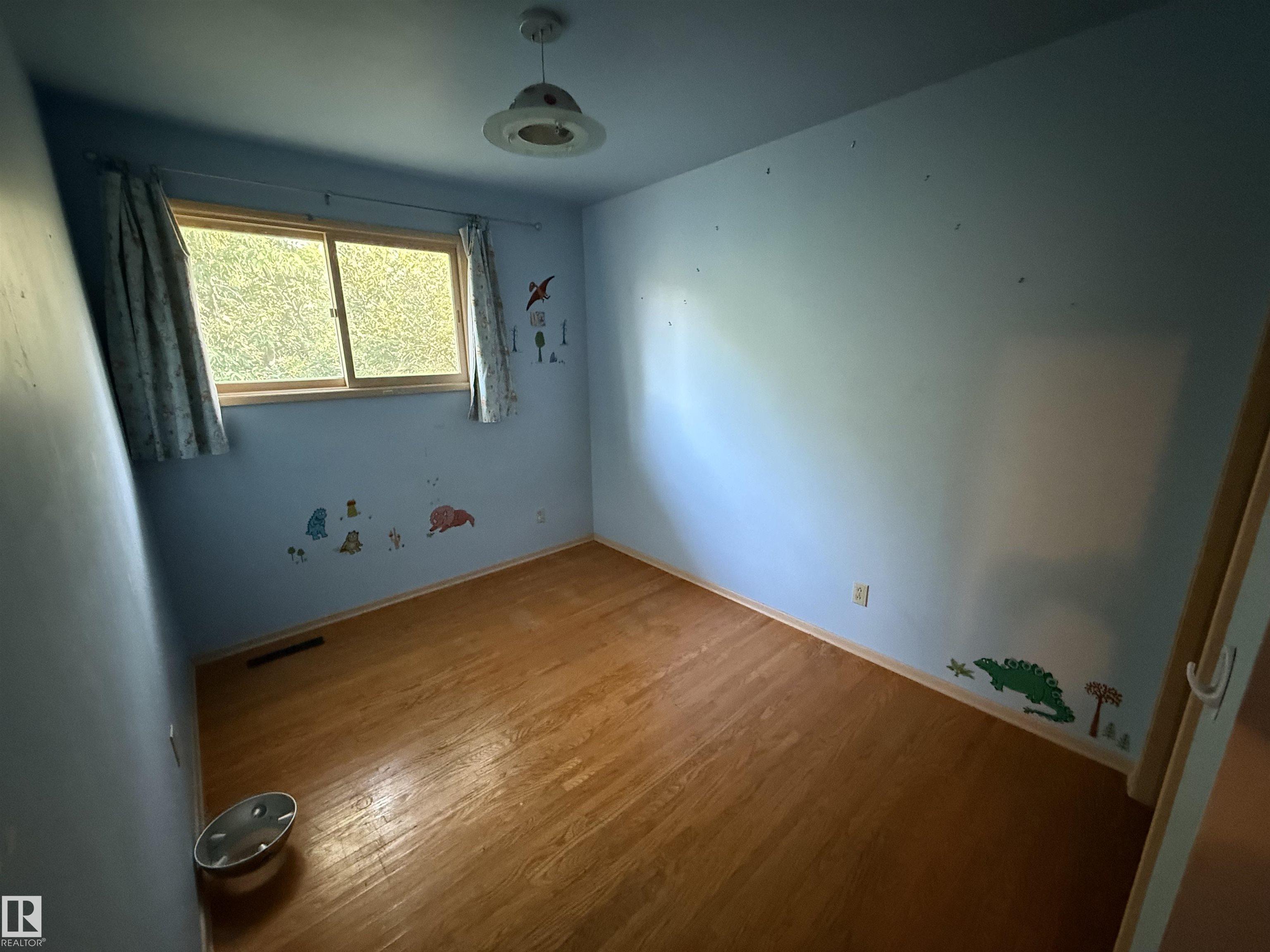 Photo 15 at 14 Gillian Crescent, Grandin, St. Albert