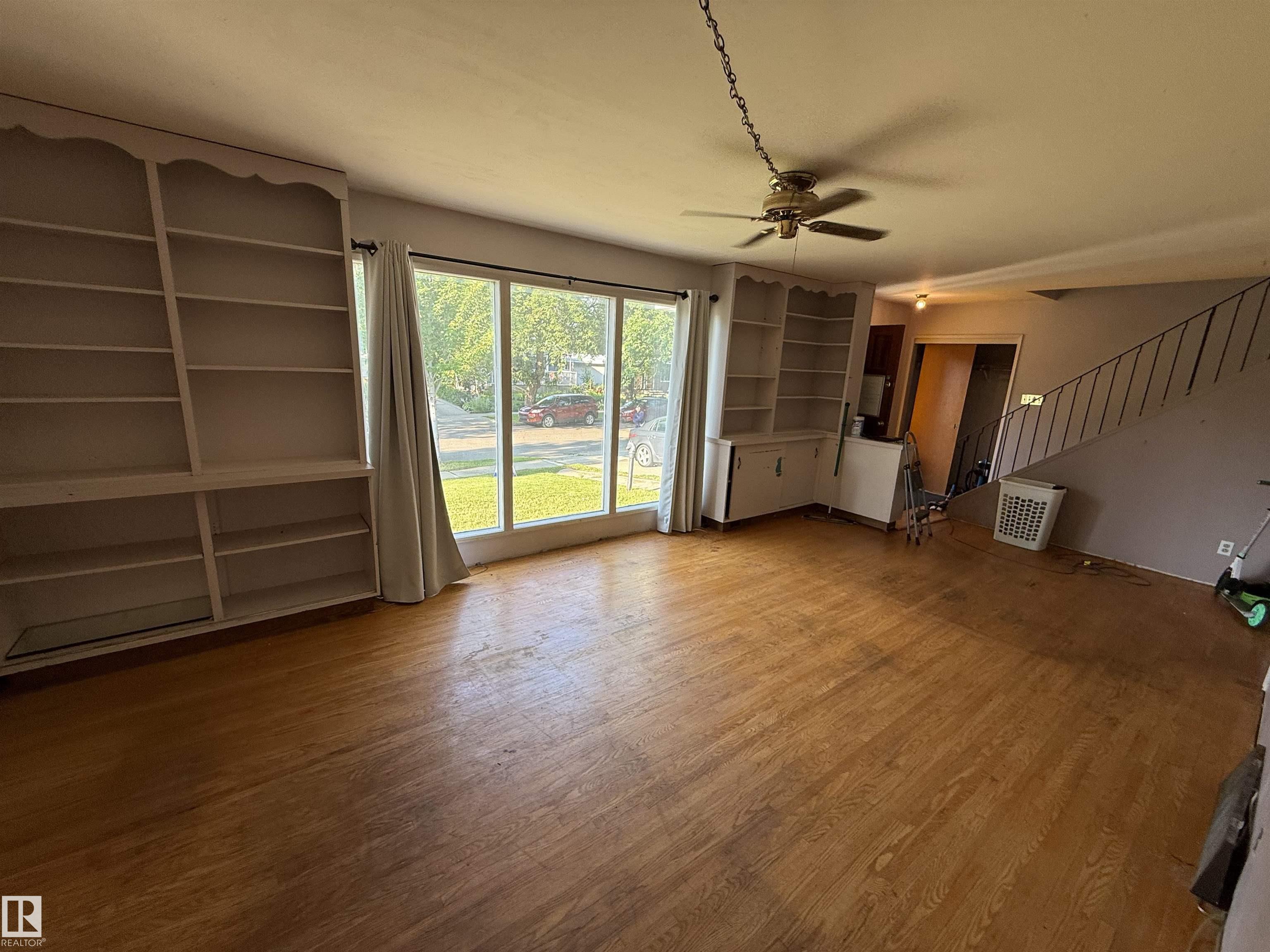 14 Gillian Crescent, Grandin, St. Albert