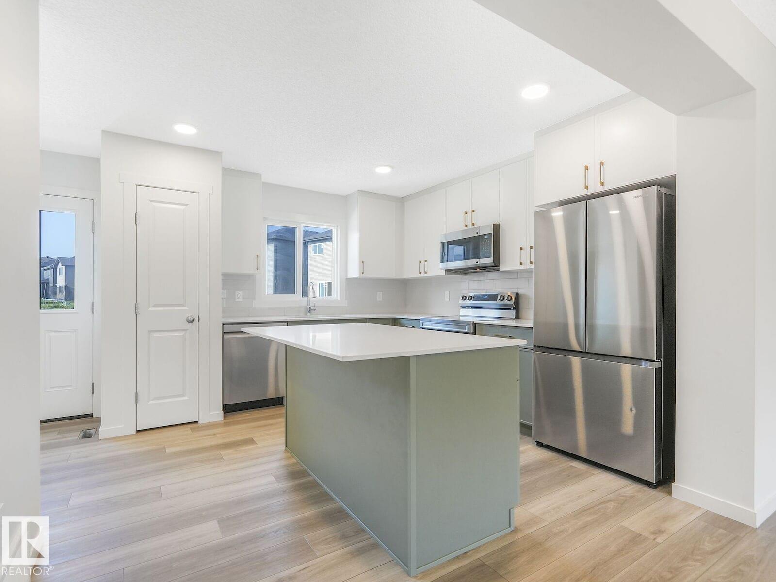Photo 7 at 1173 Aster Boulevard NW, Aster, Edmonton