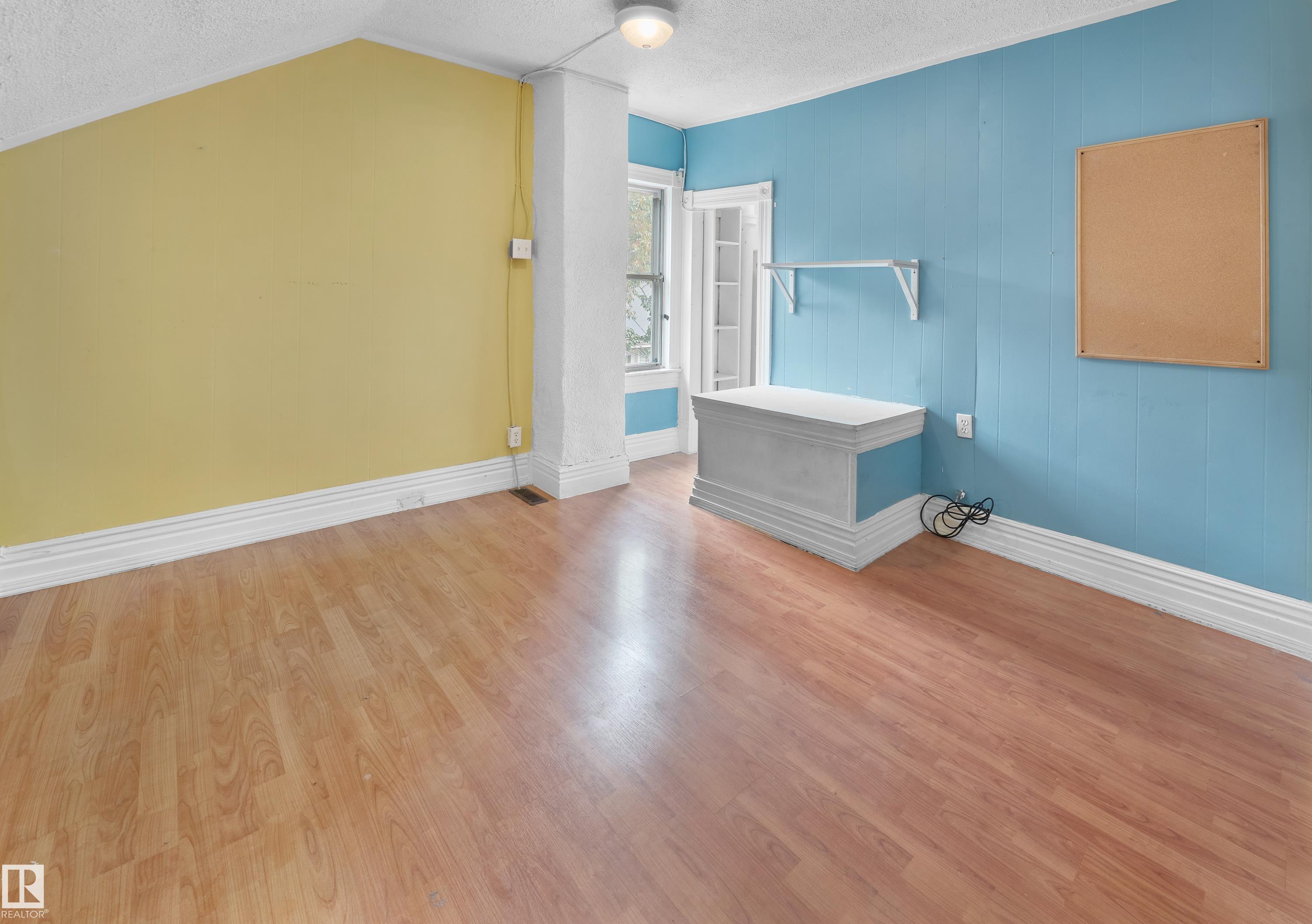 Photo 21 at 11038 84 Avenue NW, Garneau, Edmonton