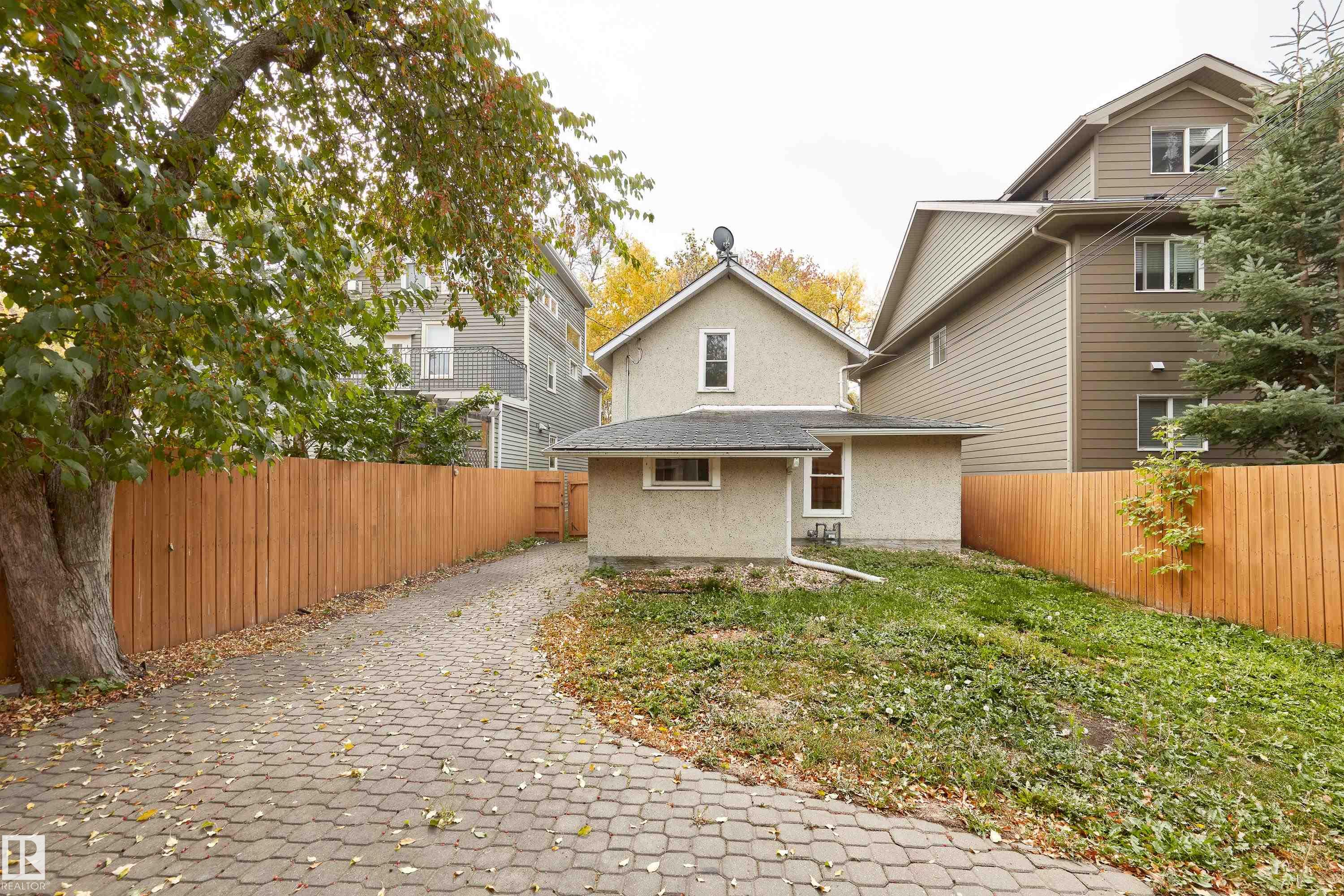 11038 84 Avenue NW, Garneau, Edmonton