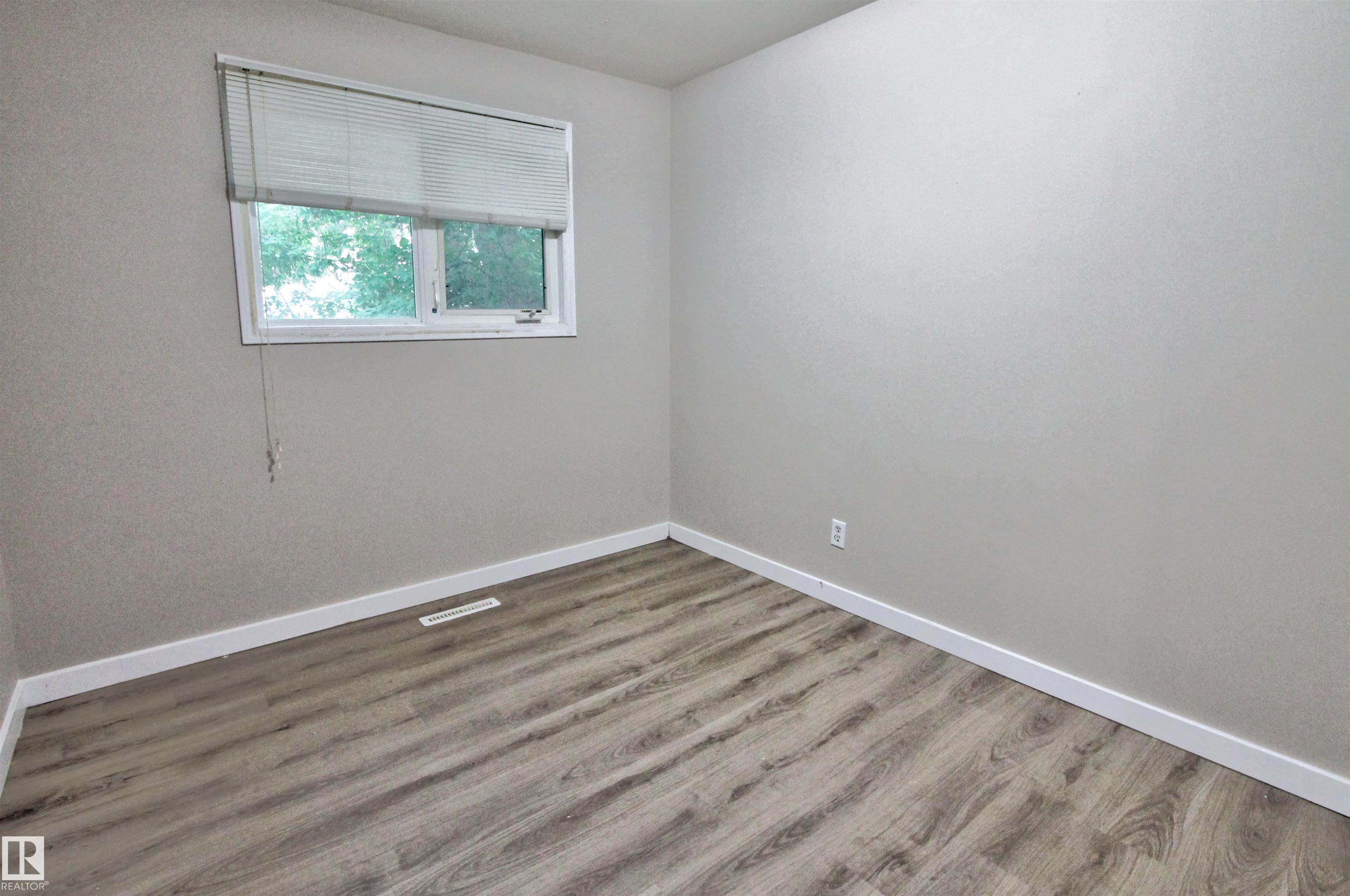 Photo 15 at 11338 85 Street NW, Parkdale, Edmonton