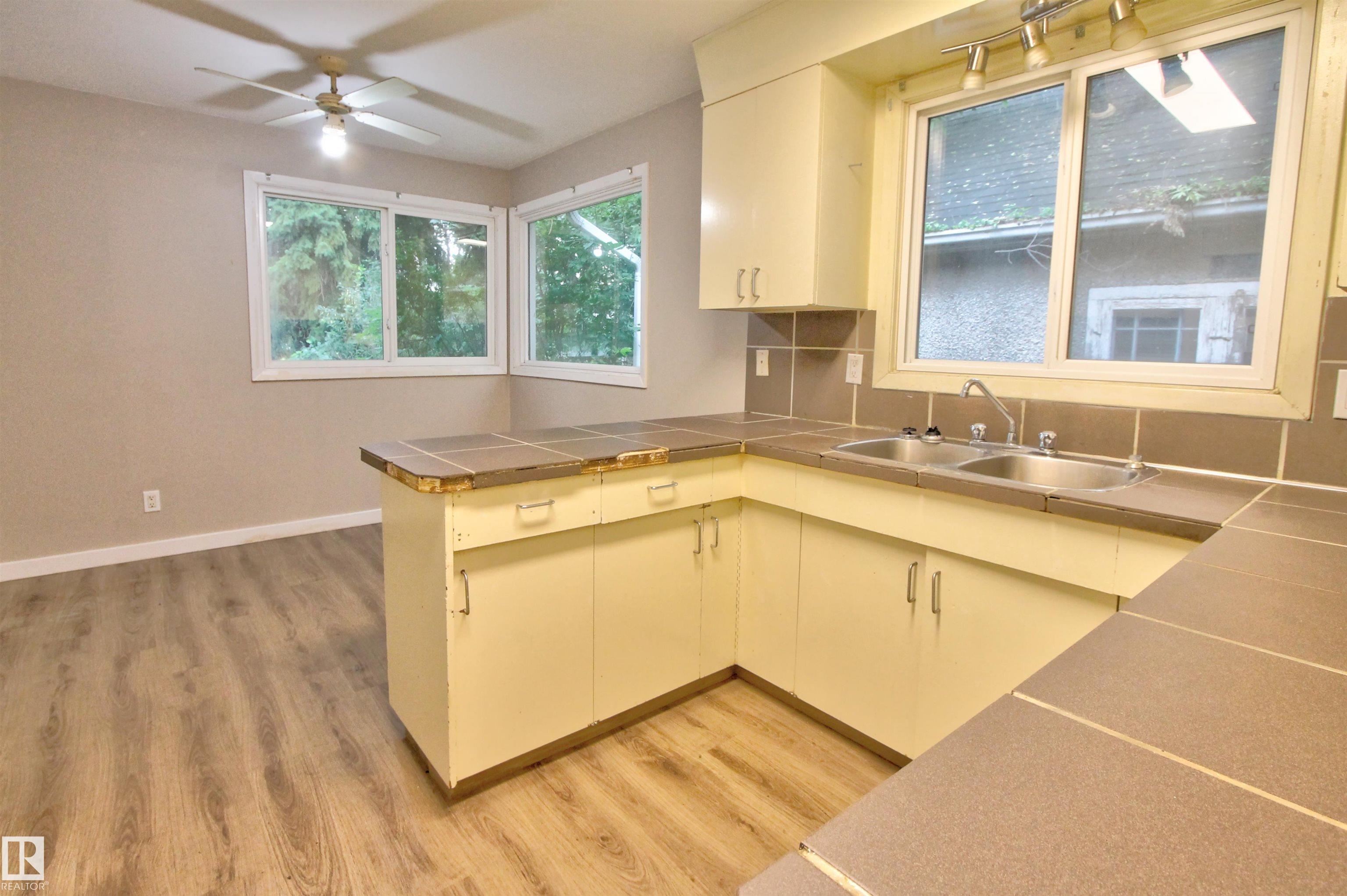 Photo 9 at 11338 85 Street NW, Parkdale, Edmonton