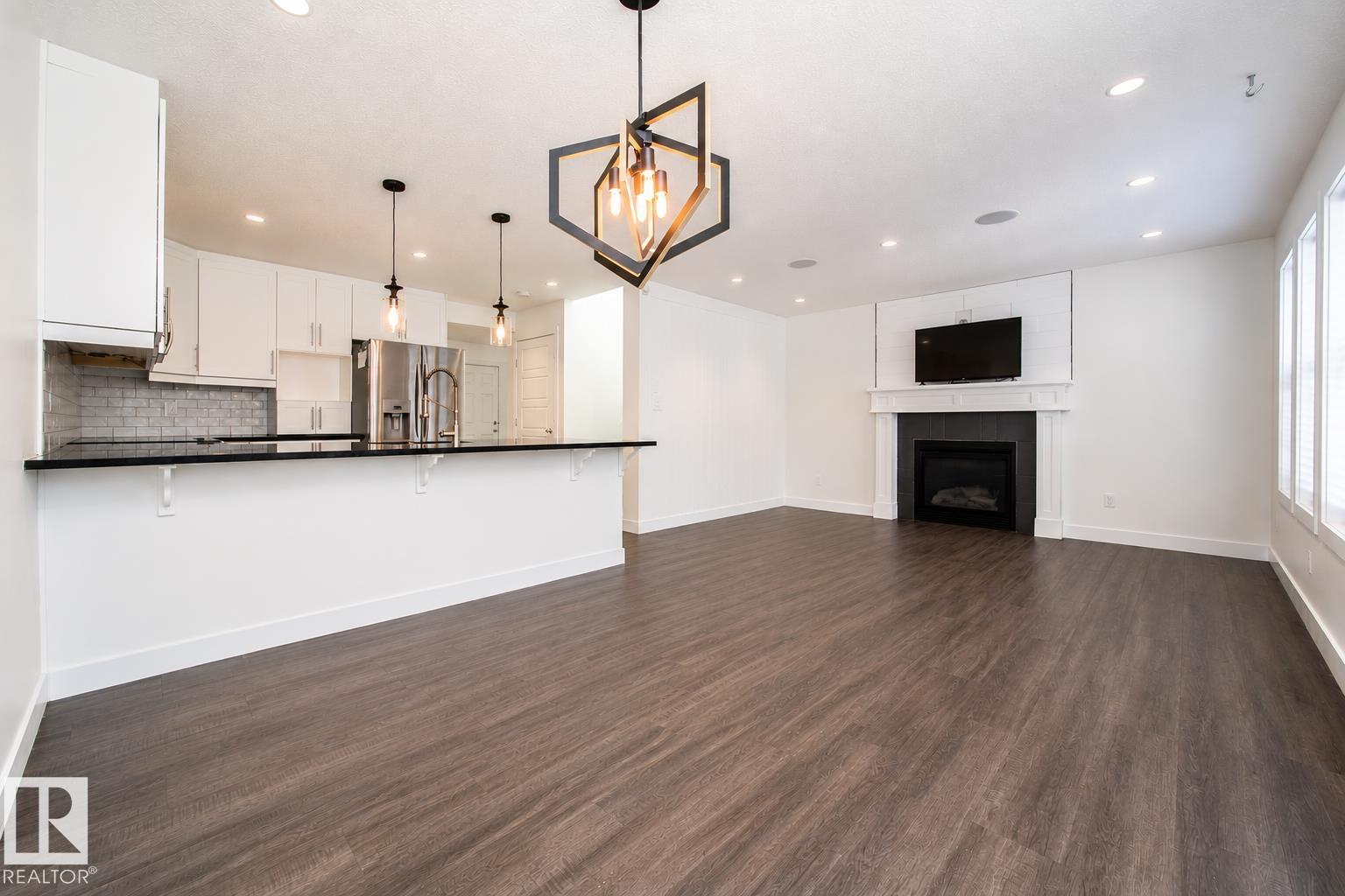 Photo 12 at 8916 217 Street NW, Rosenthal, Edmonton