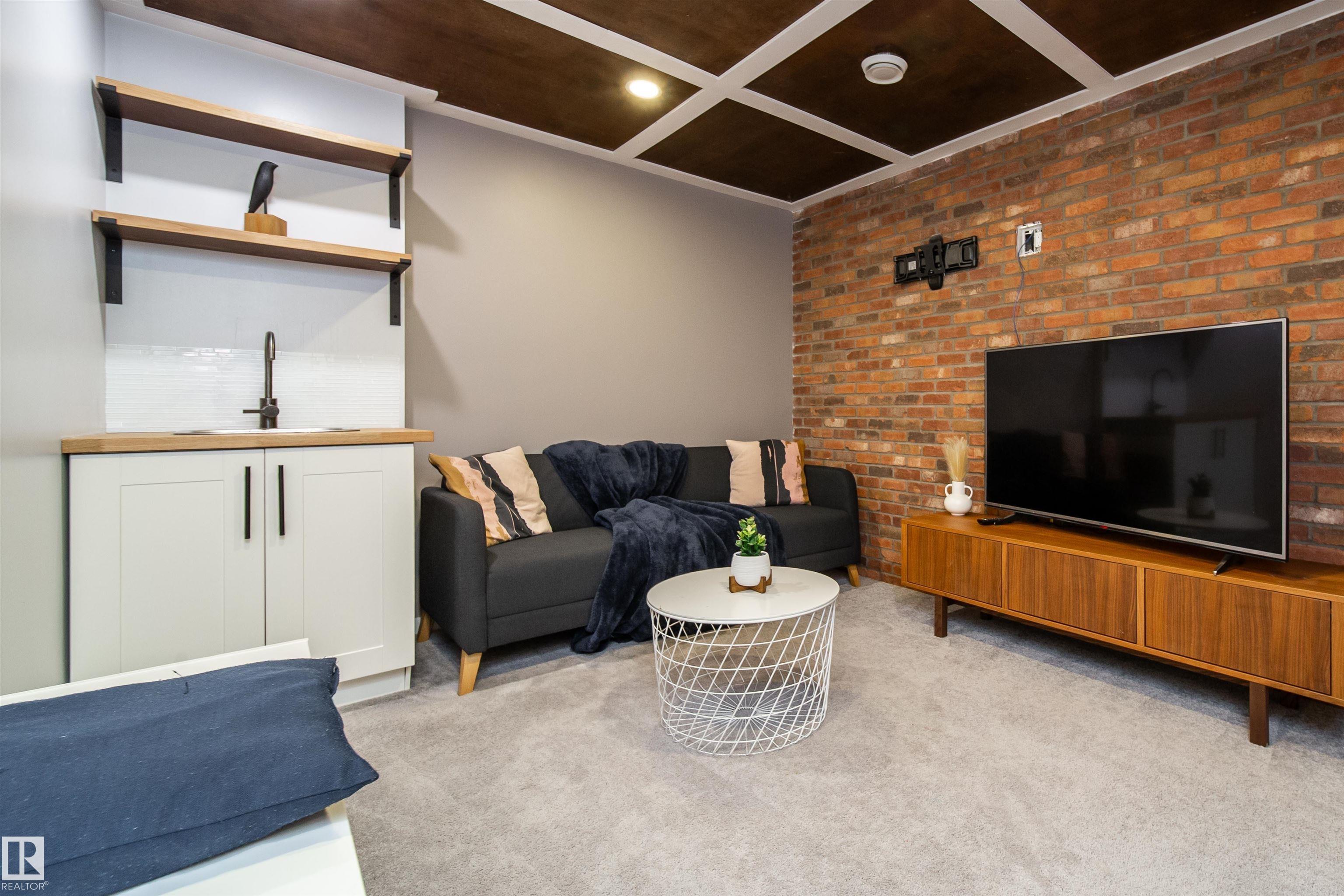 Photo 32 at 8916 217 Street NW, Rosenthal, Edmonton