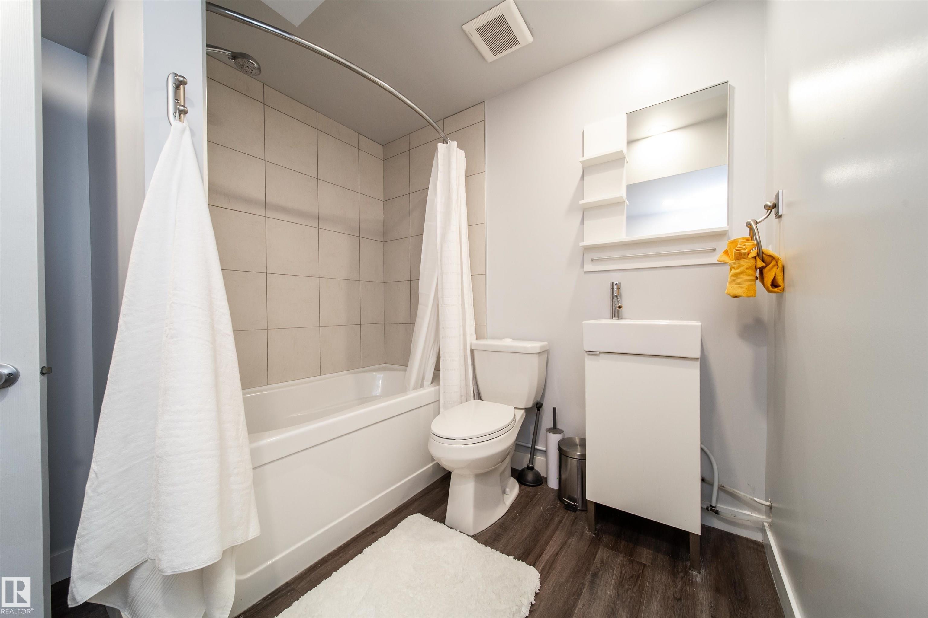 Photo 34 at 8916 217 Street NW, Rosenthal, Edmonton