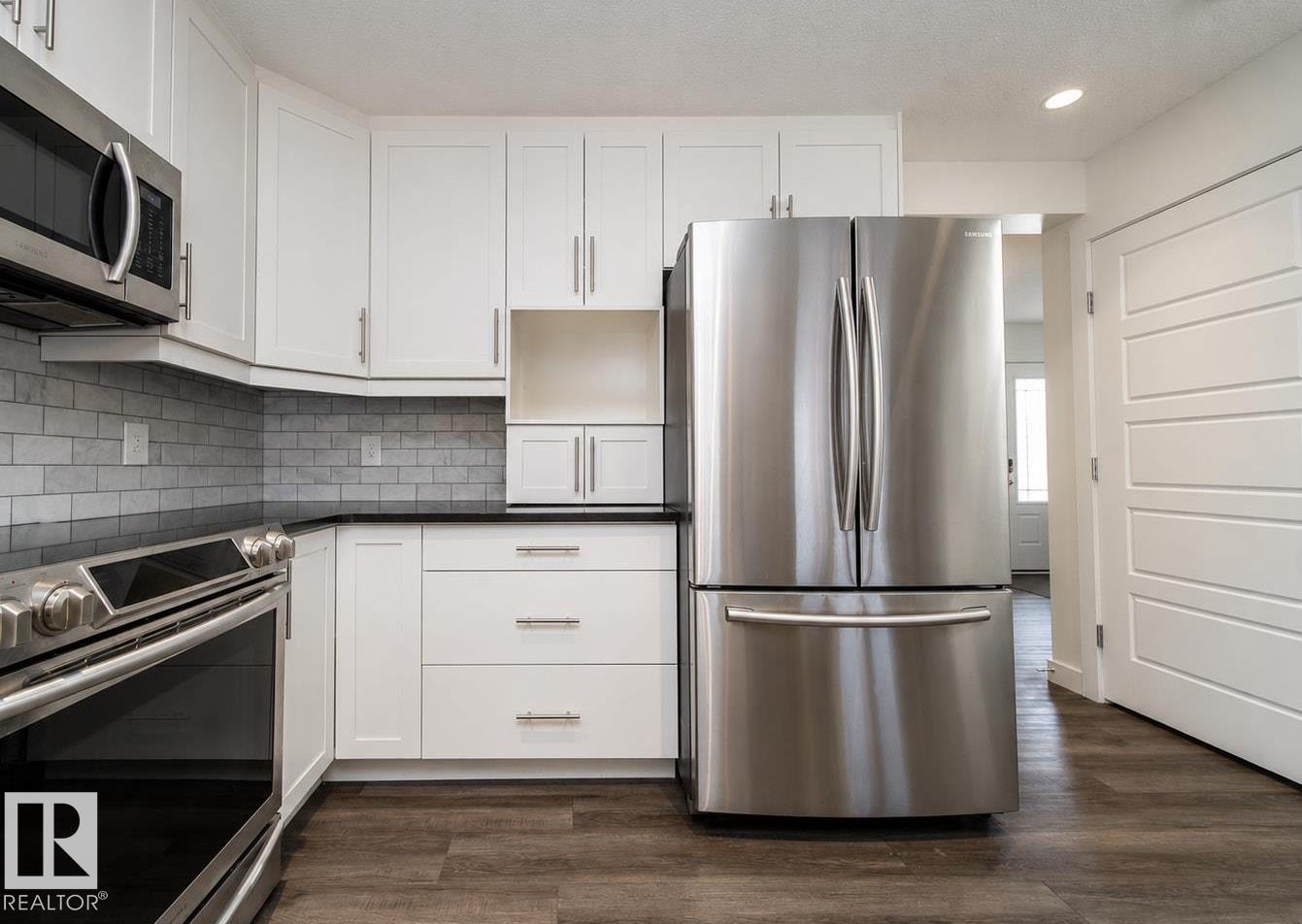 Photo 8 at 8916 217 Street NW, Rosenthal, Edmonton