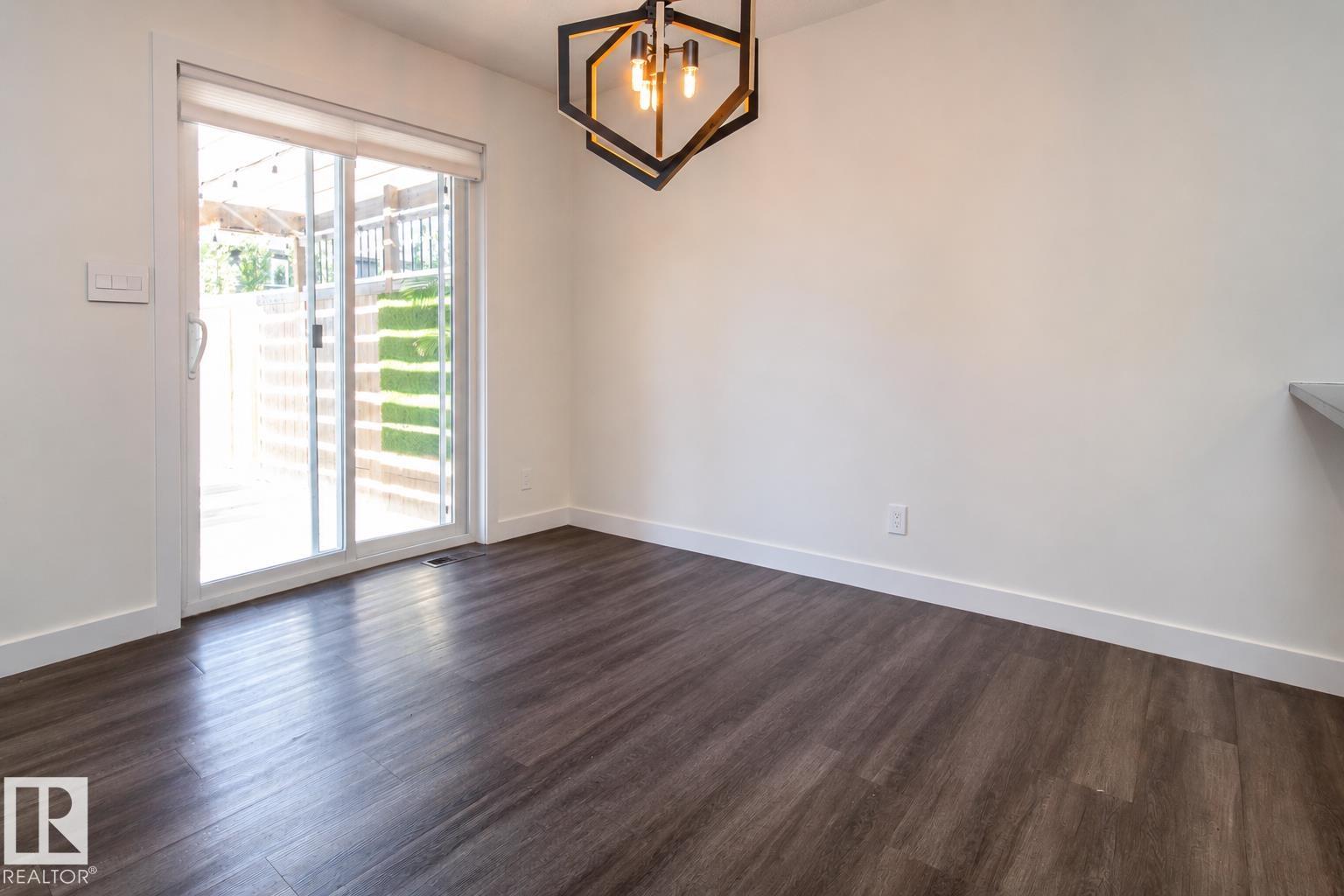 Photo 10 at 8916 217 Street NW, Rosenthal, Edmonton