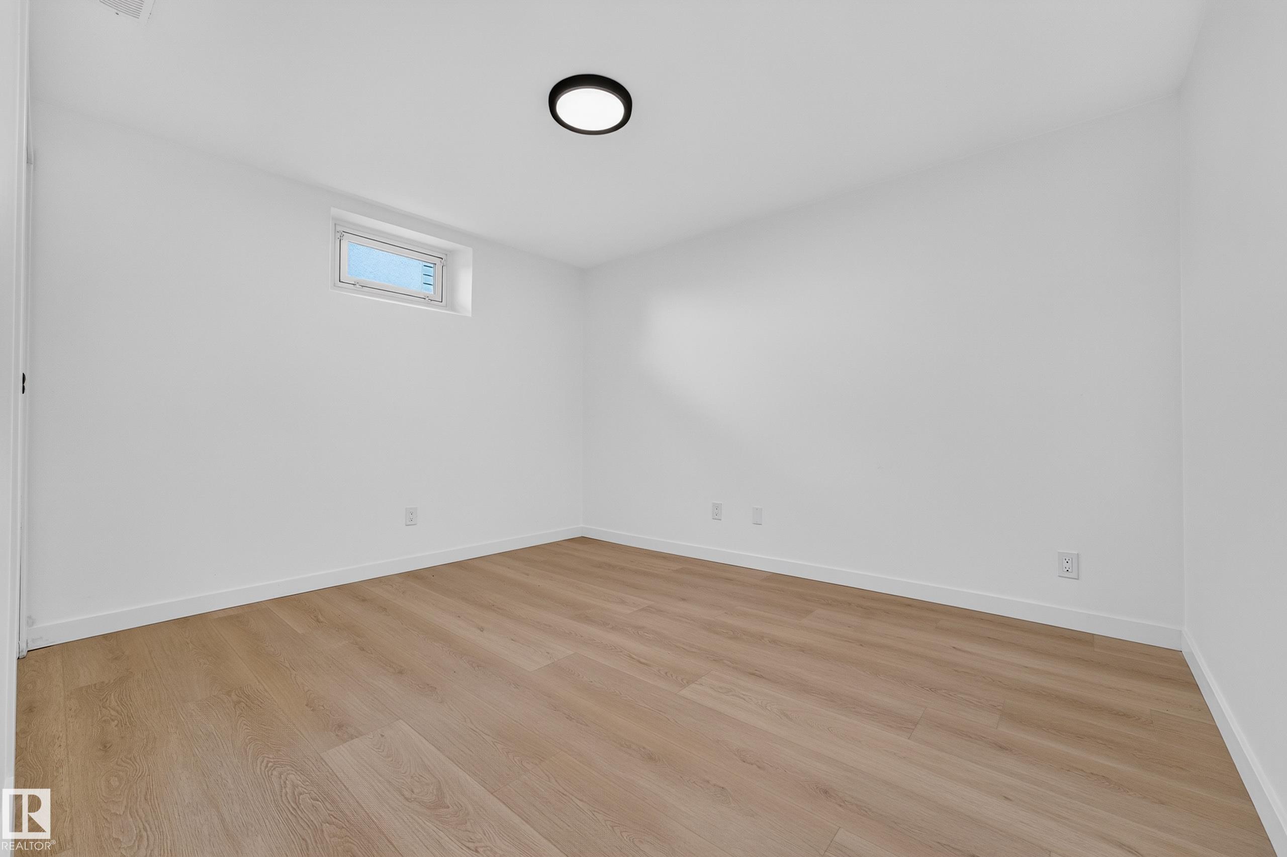 Photo 30 at 6011 93a Avenue NW, Ottewell, Edmonton