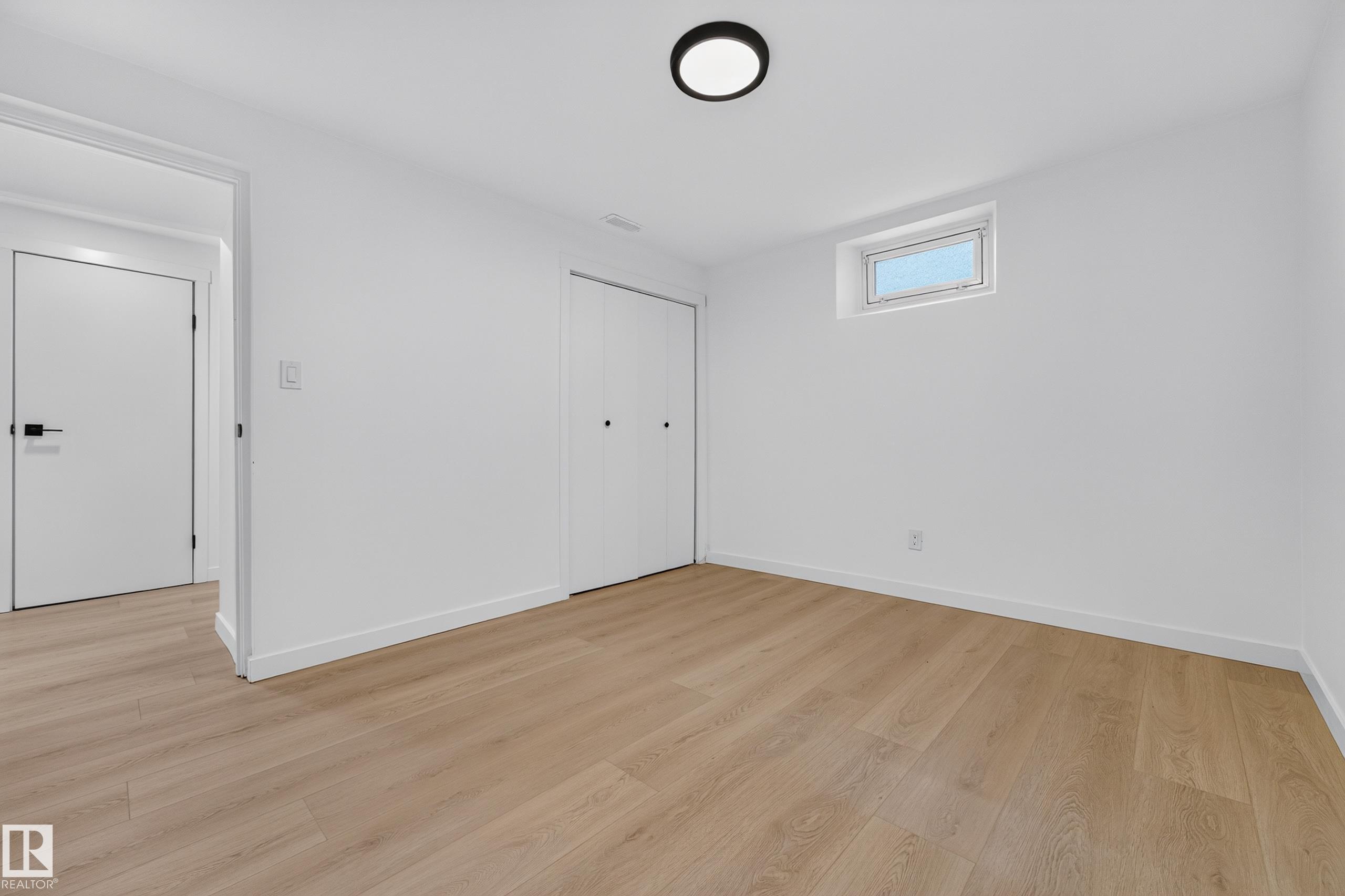 Photo 31 at 6011 93a Avenue NW, Ottewell, Edmonton