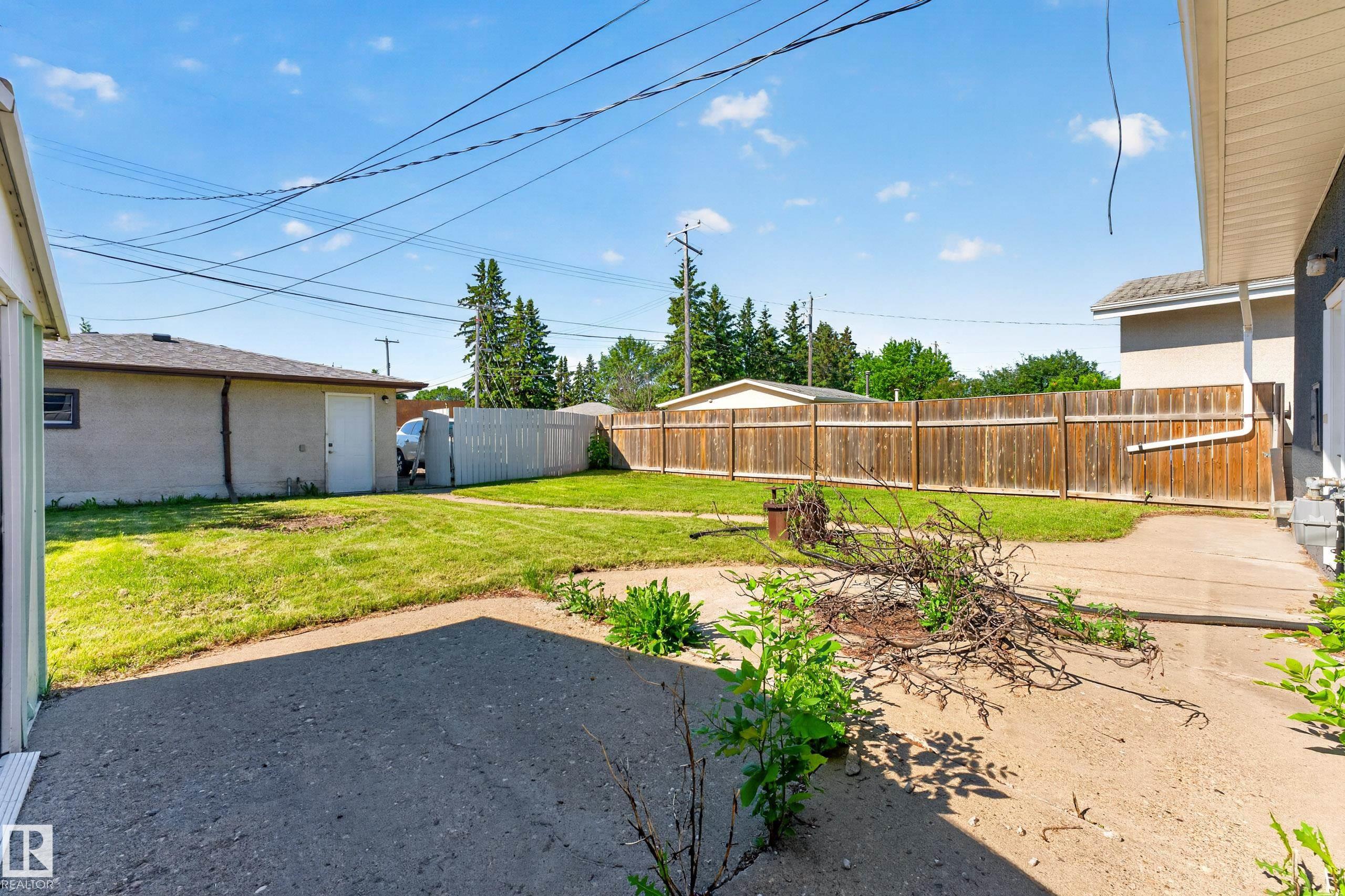 Photo 42 at 6011 93a Avenue NW, Ottewell, Edmonton