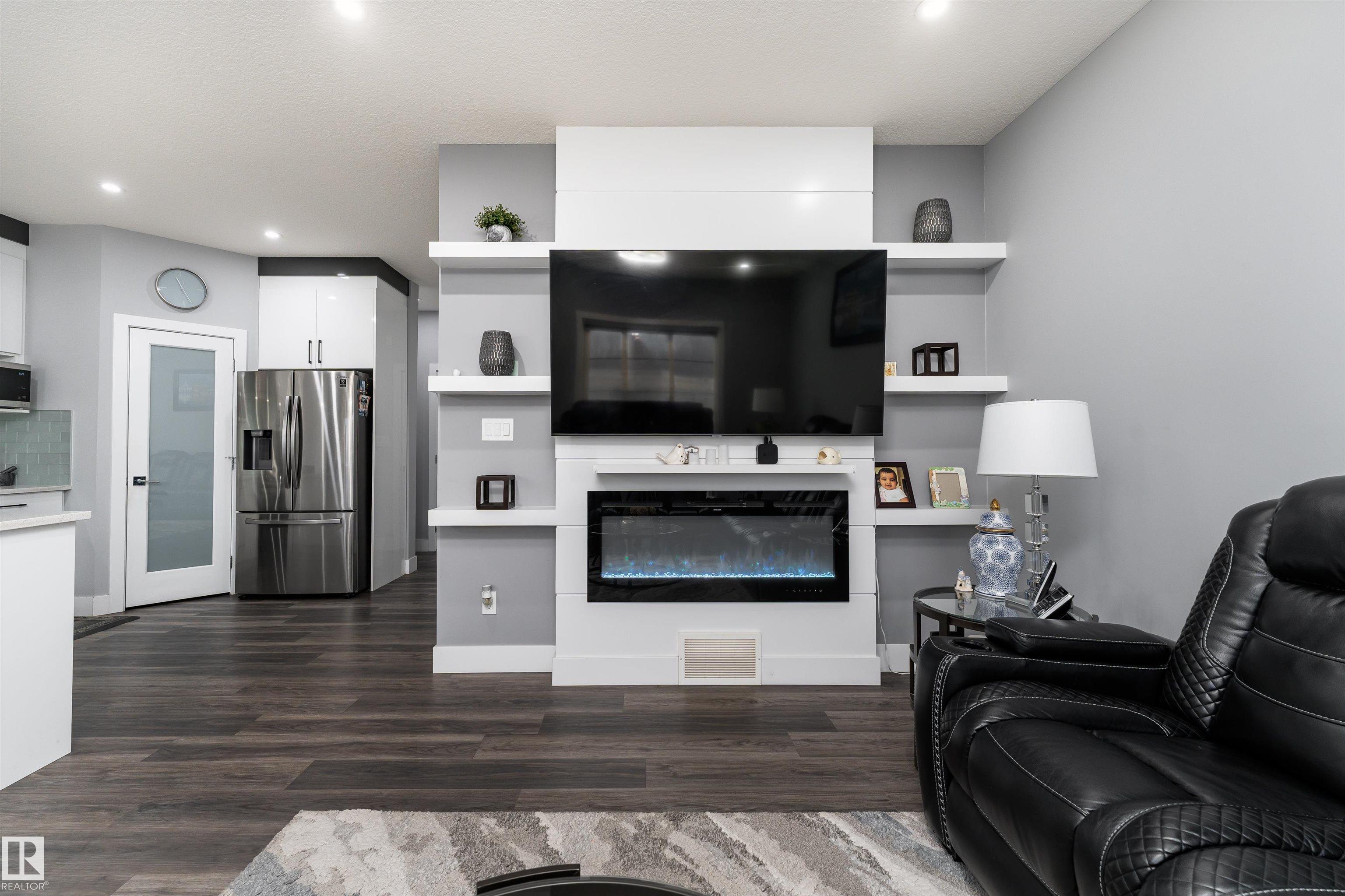 Photo 15 at 1613 Enright Way NW, Edgemont, Edmonton