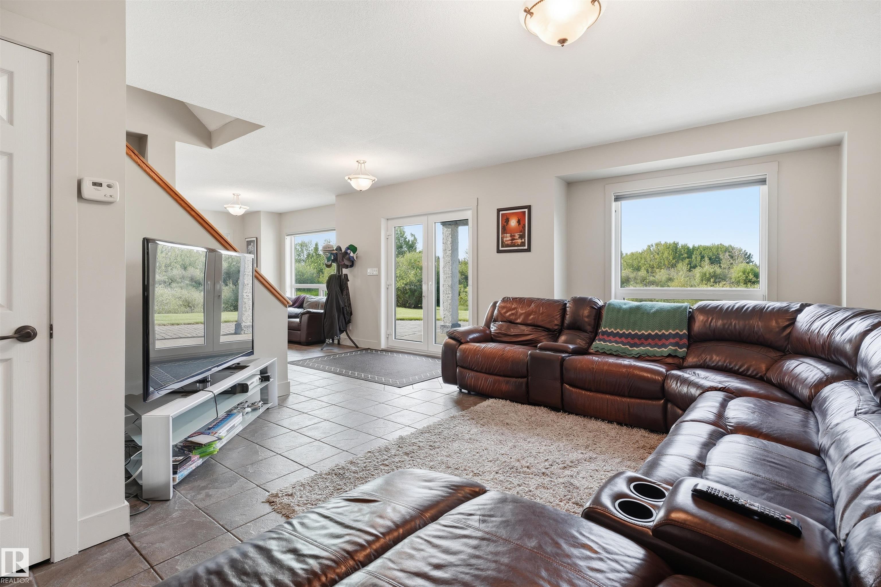 Photo 38 at 43 - 27507 Twp Road 544, Glory Hills, Rural Sturgeon County