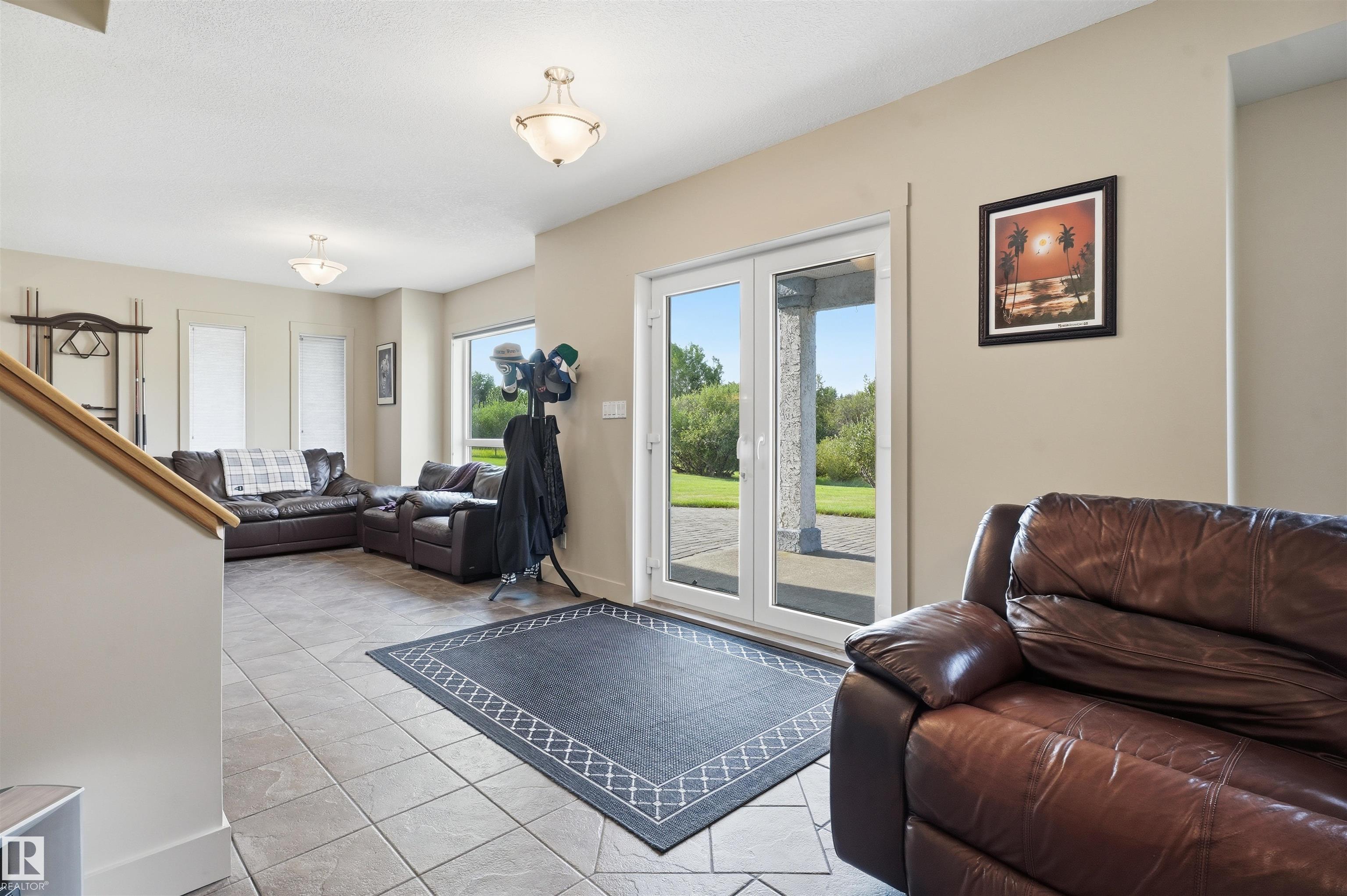 Photo 39 at 43 - 27507 Twp Road 544, Glory Hills, Rural Sturgeon County