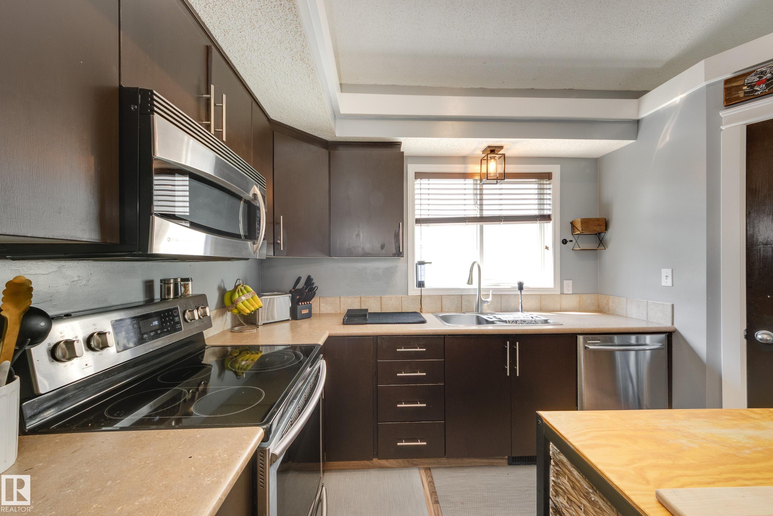 Photo 21 at 7904 13 Avenue SW, Summerside, Edmonton