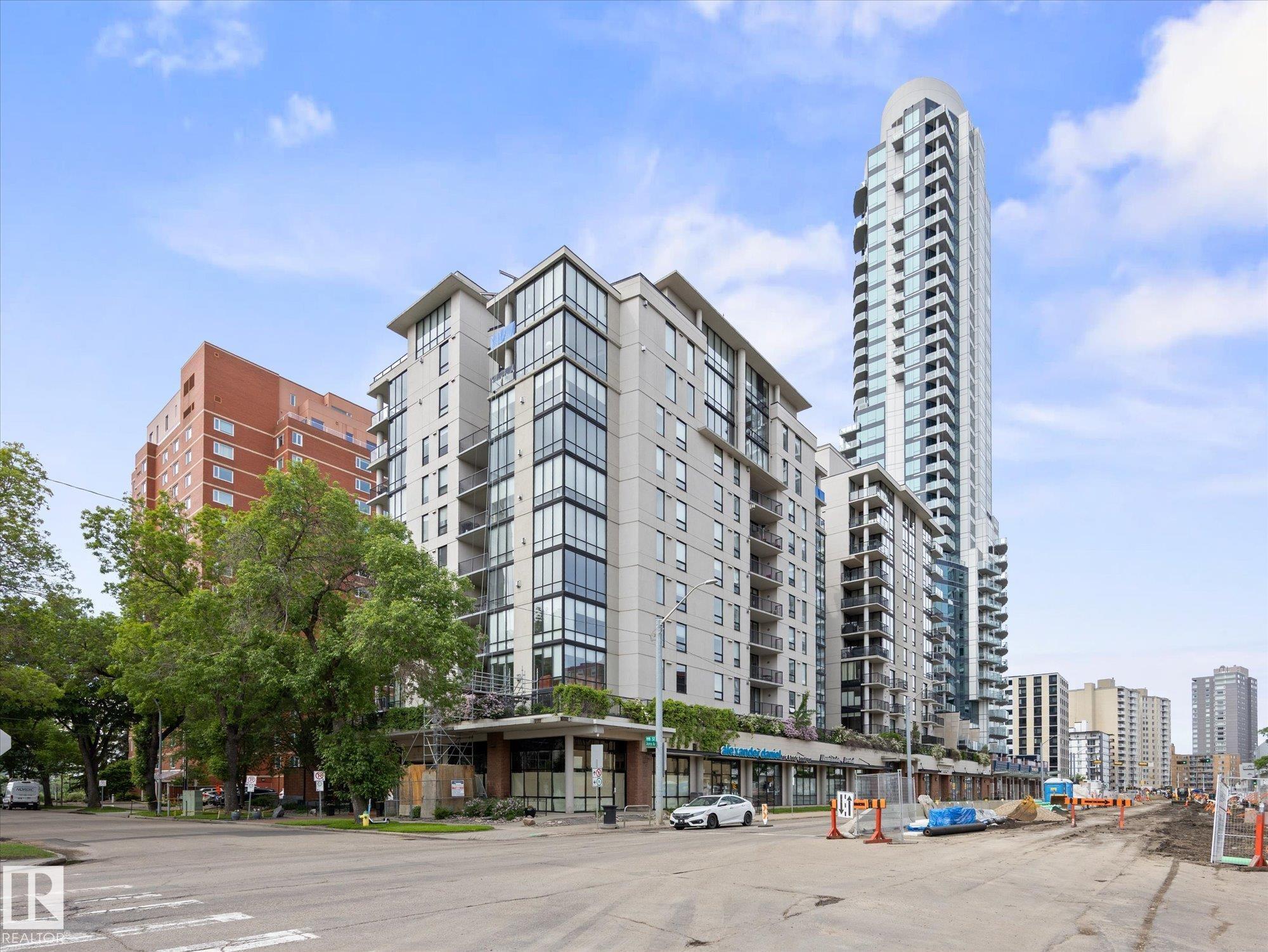 https://zimg.paragon.ice.com/ParagonImages/Property/PM/RAE/225414663/16/0/0/e8805e29789d727859b3a151ba1a8ab5/1/5bc0e68bae27dfa856ec99f010418224/225414663-914FCCD7-818E-4517-B113-33E3B6691634.JPG