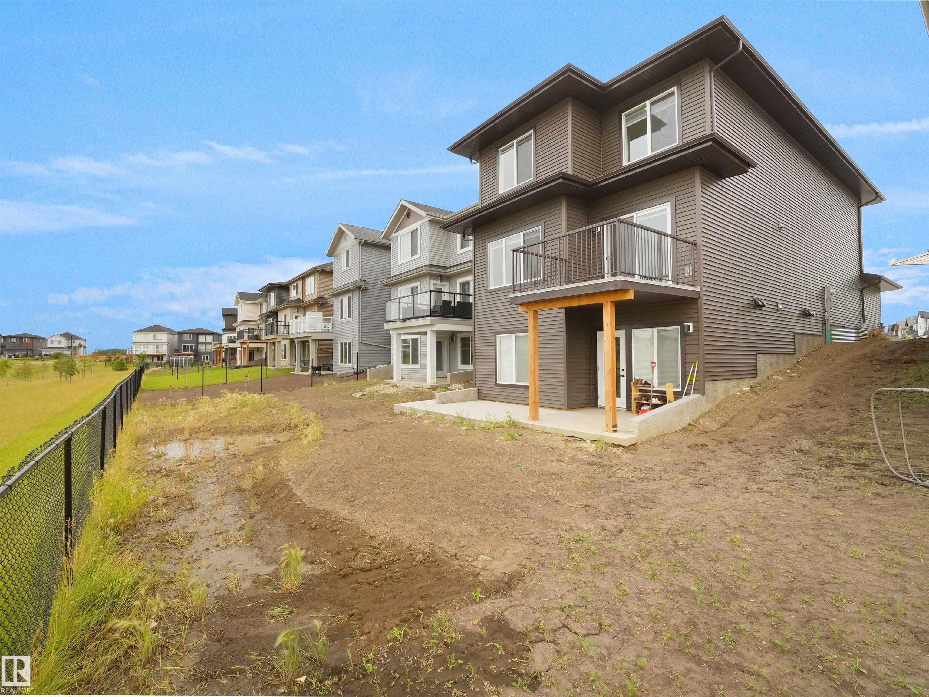 Listing photo thumbnail