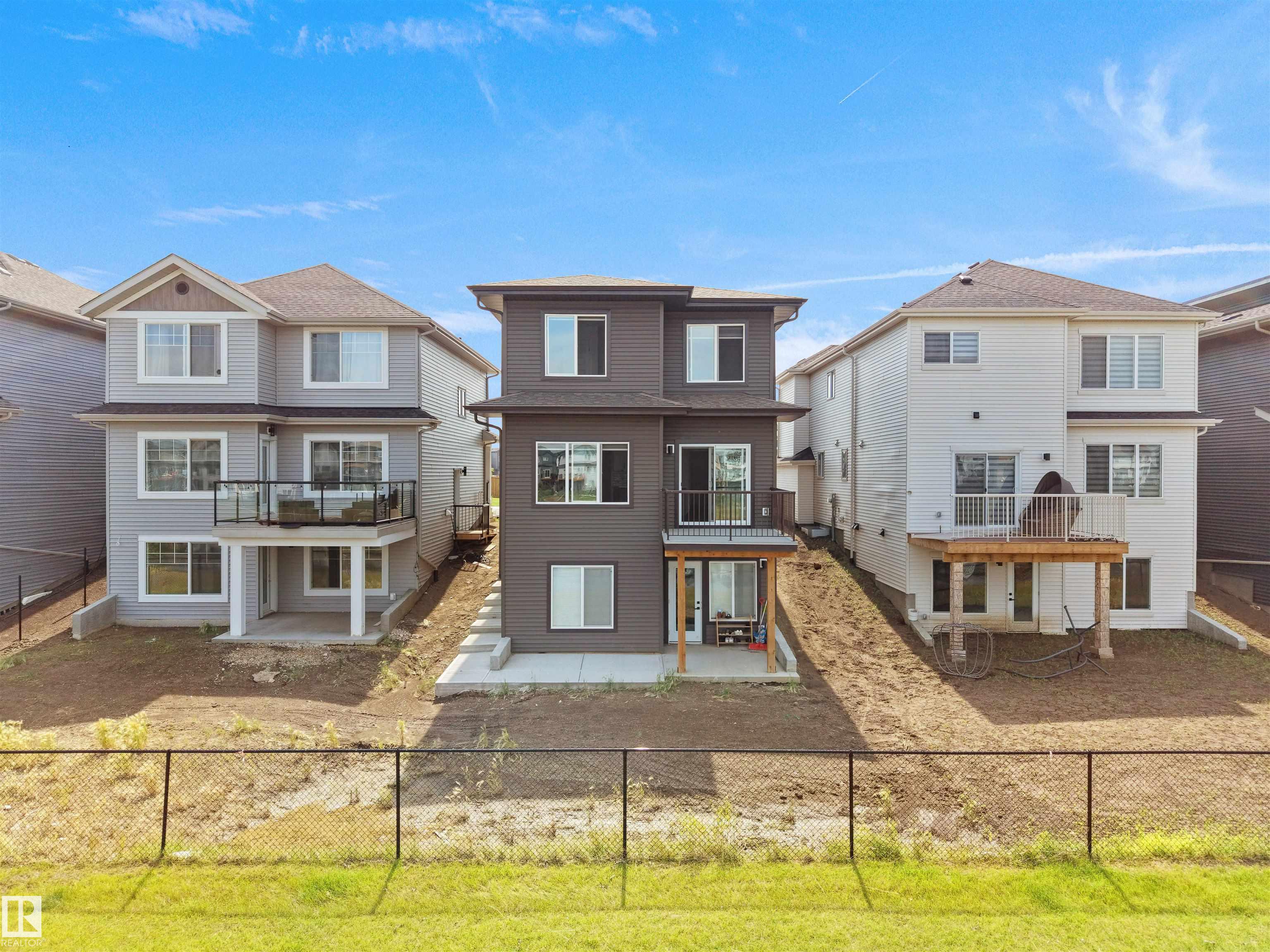 Listing photo thumbnail