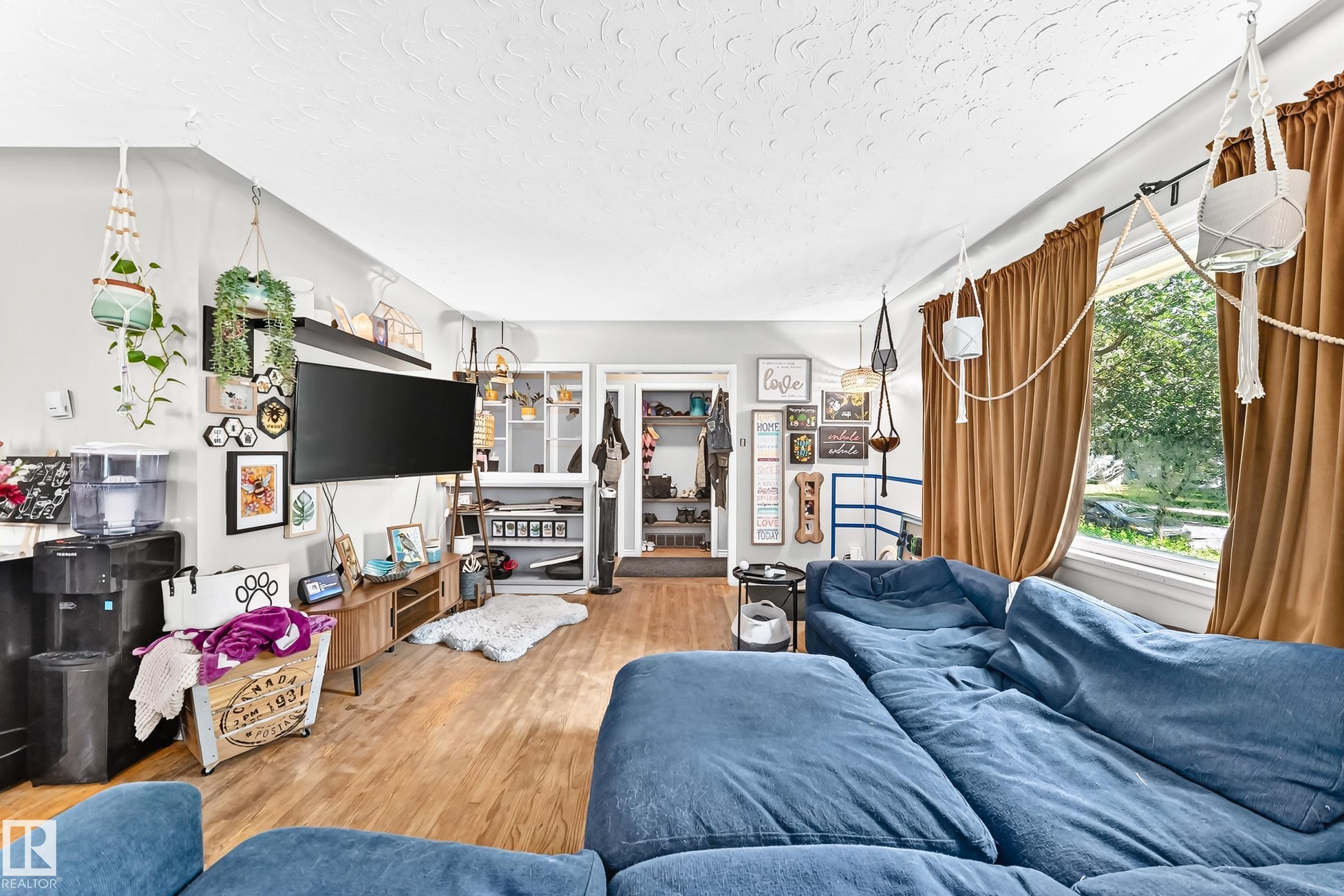 Photo 16 at 12718 126 Street NW, Calder, Edmonton