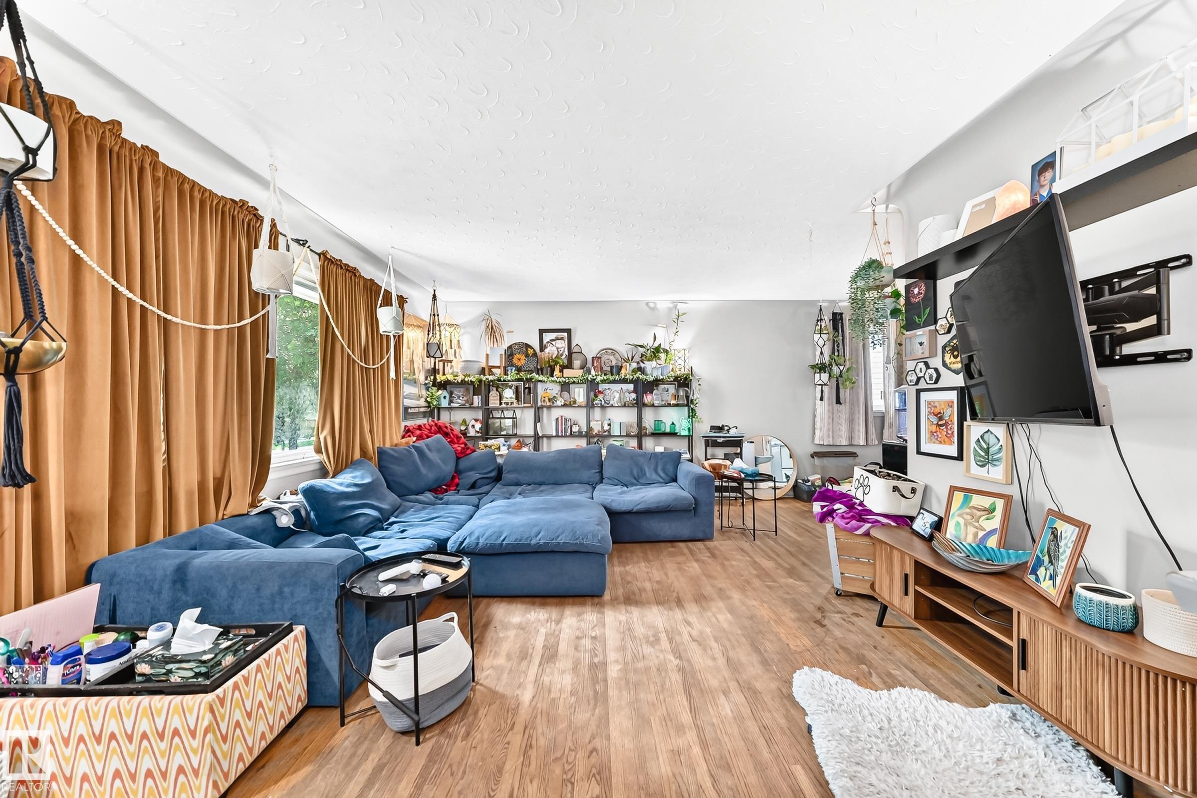 Photo 19 at 12718 126 Street NW, Calder, Edmonton