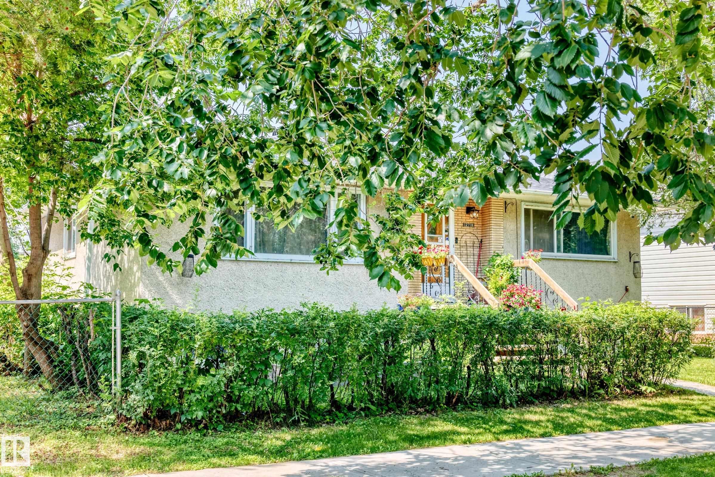 Photo 3 at 12718 126 Street NW, Calder, Edmonton