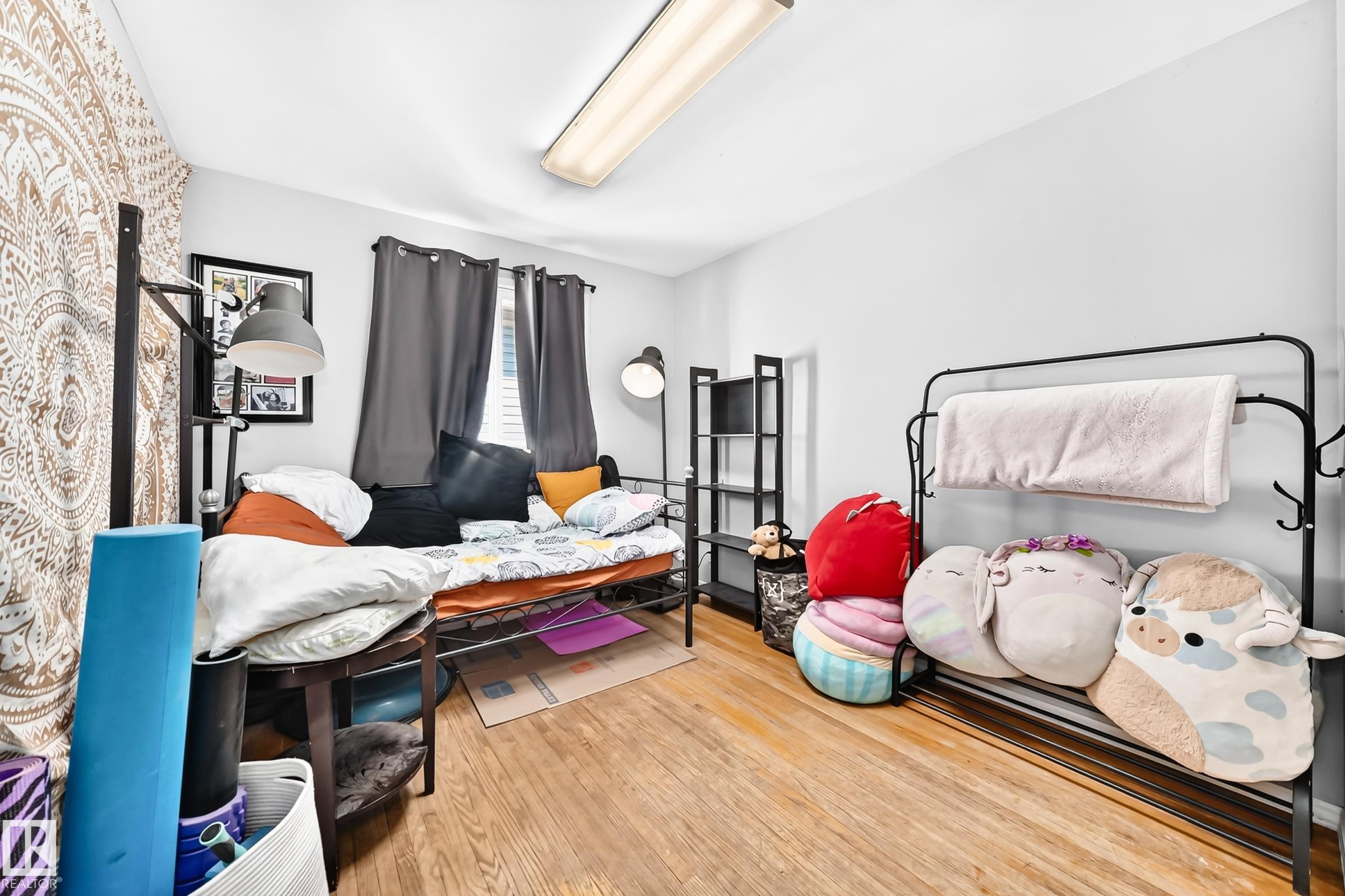 Photo 23 at 12718 126 Street NW, Calder, Edmonton