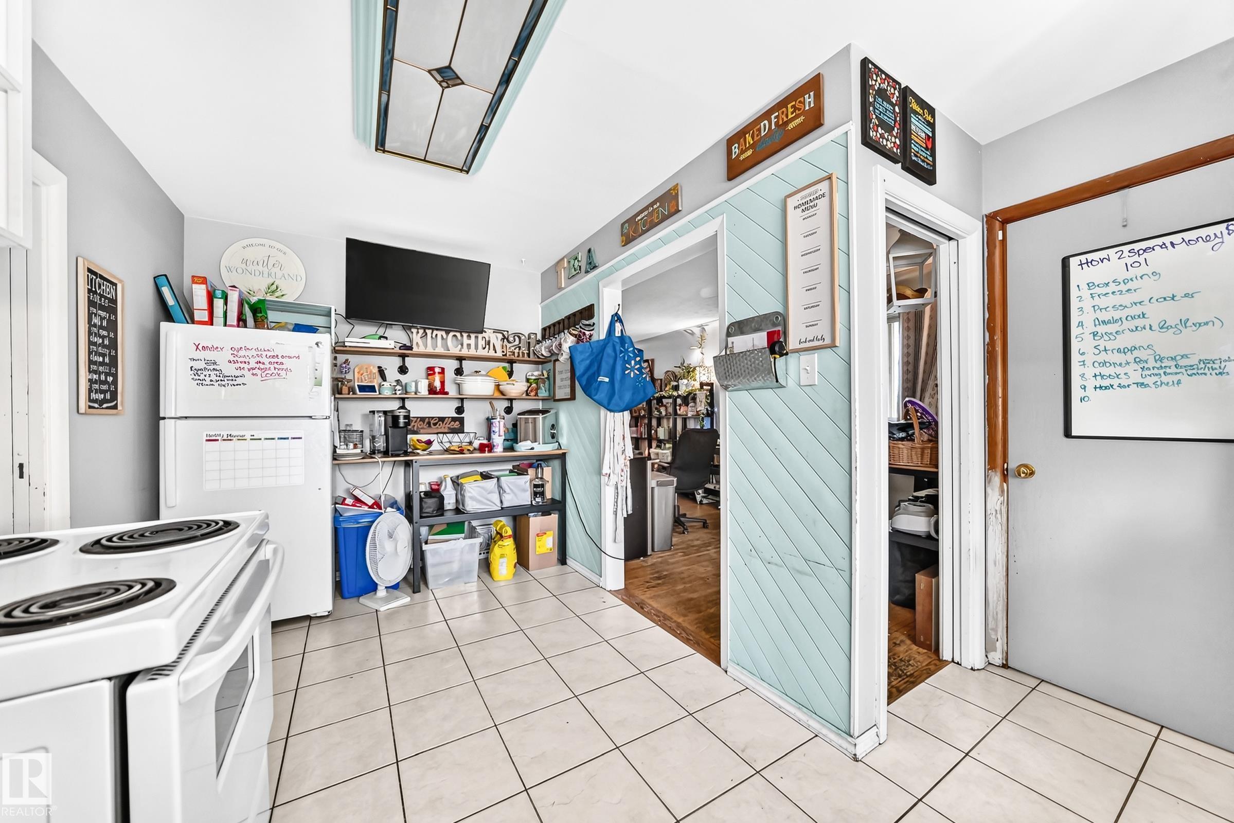 Photo 10 at 12718 126 Street NW, Calder, Edmonton